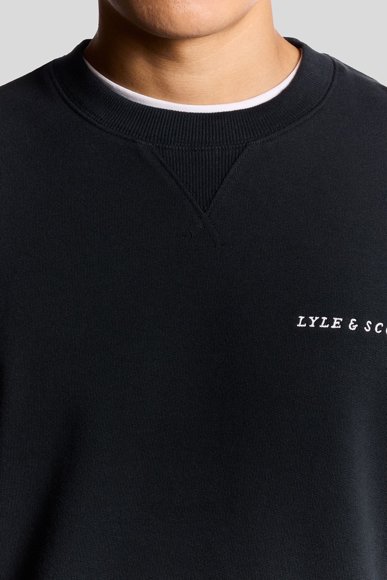 SCRIPT BRUSHBACK CREW NECK SWEATSHIRT DARK NAVY 4