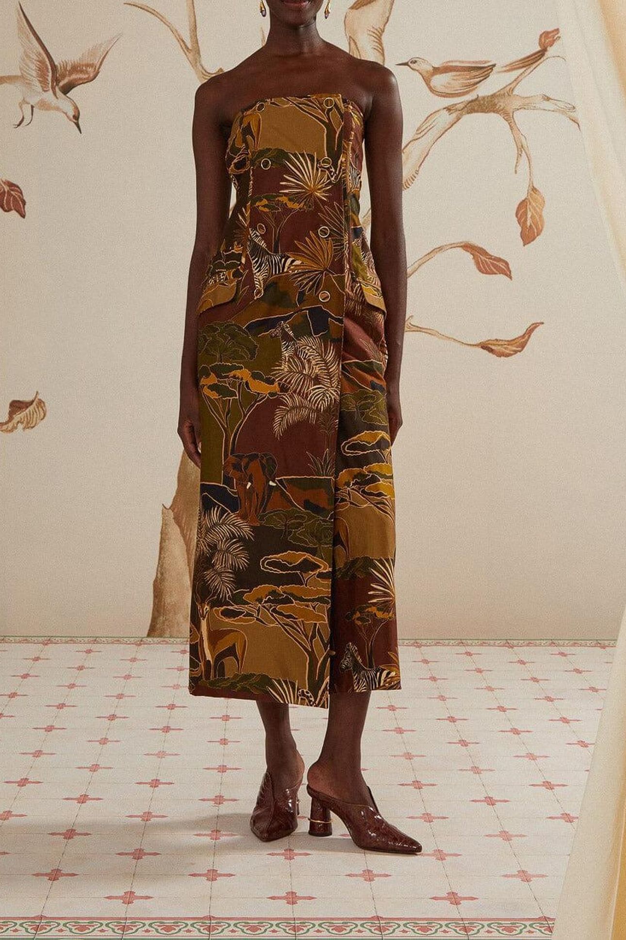 SAVANA DREAM CARAMEL STRAPLESS BUTTONNED MIDI DRES 1