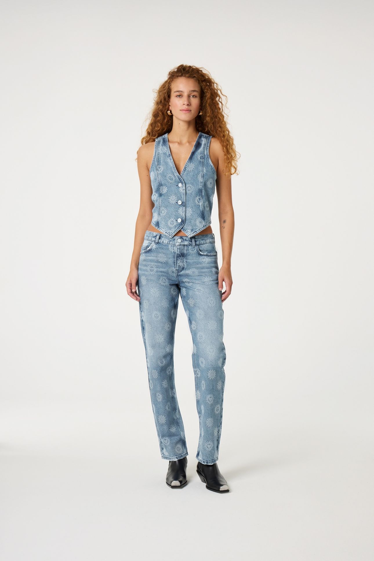 GIGI DENIM GILET MID BLUE PRINTED 1