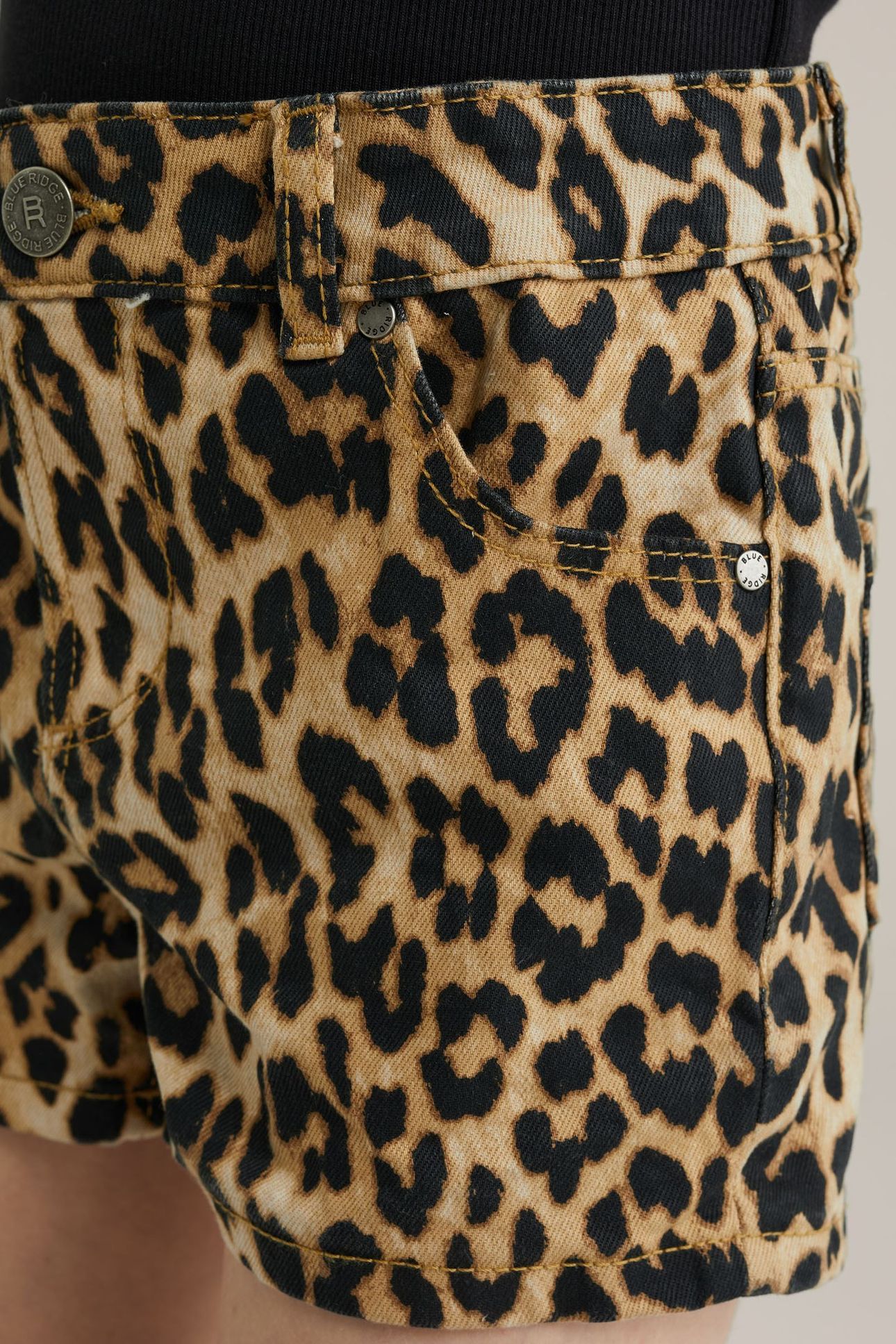 SHORT YELLOW 7