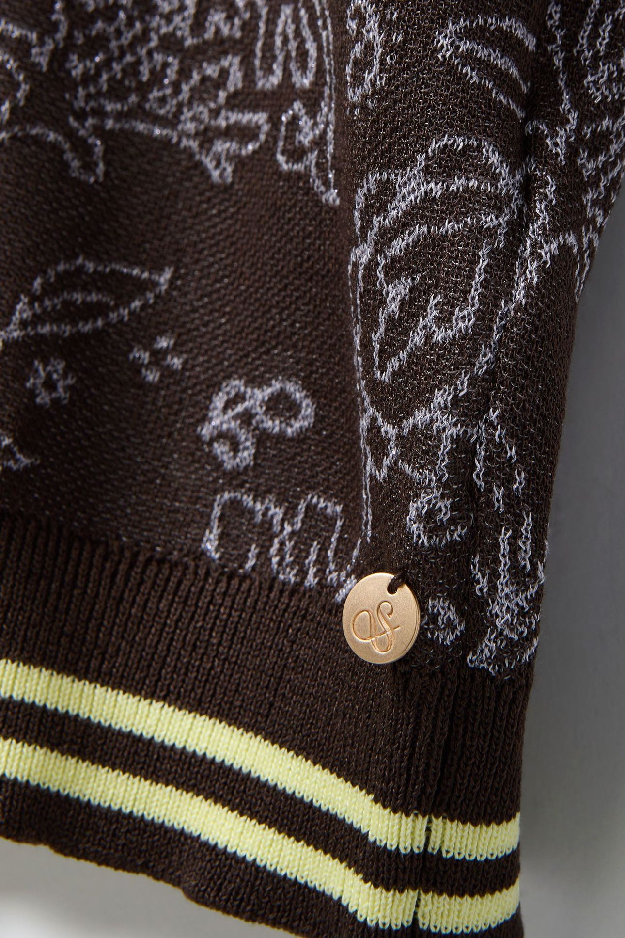 CREW NECK TEE HOT FUDGE ALL-OVER BANDANA 8