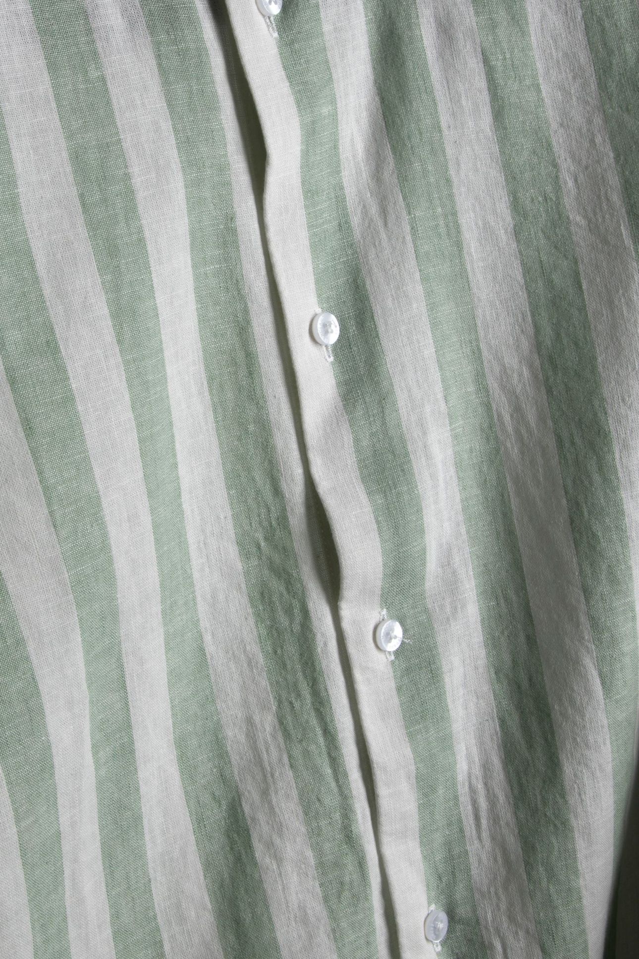 MARCIANO BY GUESS BILL FRENCH COLLAR R LIGHT GREEN MEDIUM S 4