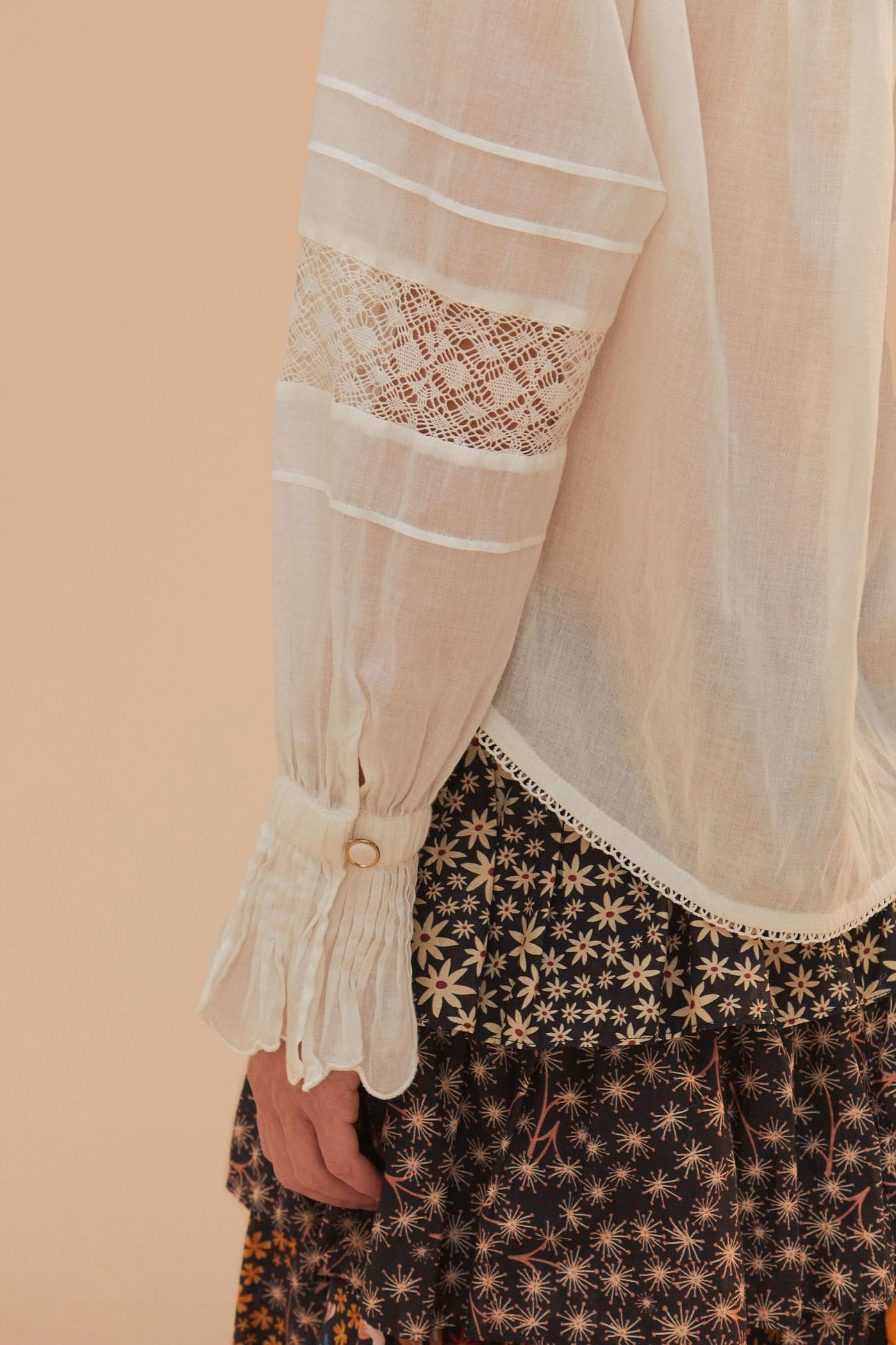 OFF-WHITE LONG SLEEVE BLOUSE 4