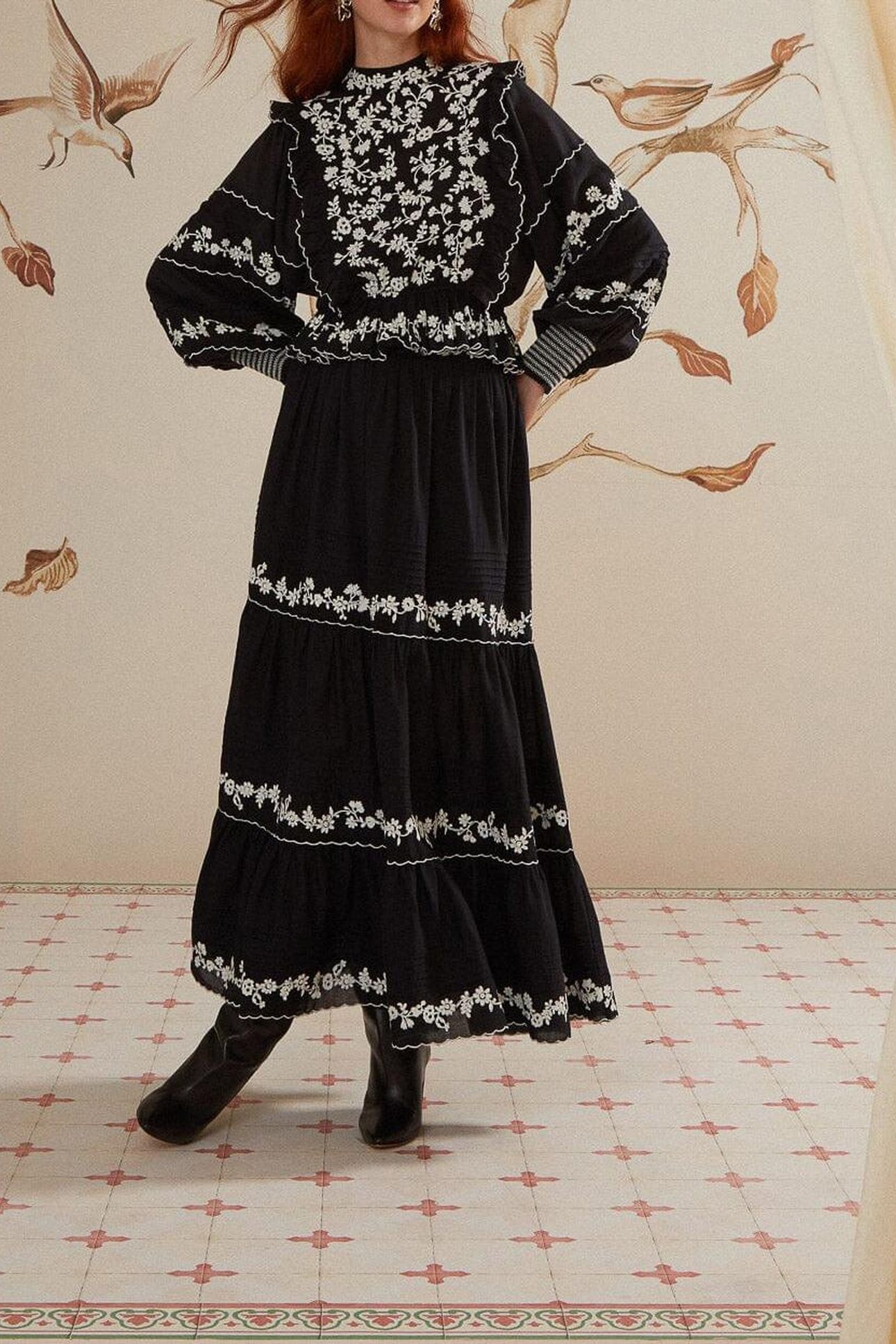 BLACK EMBROIDERED RUFFLE LONGE SLEEVE BLOUSE 4