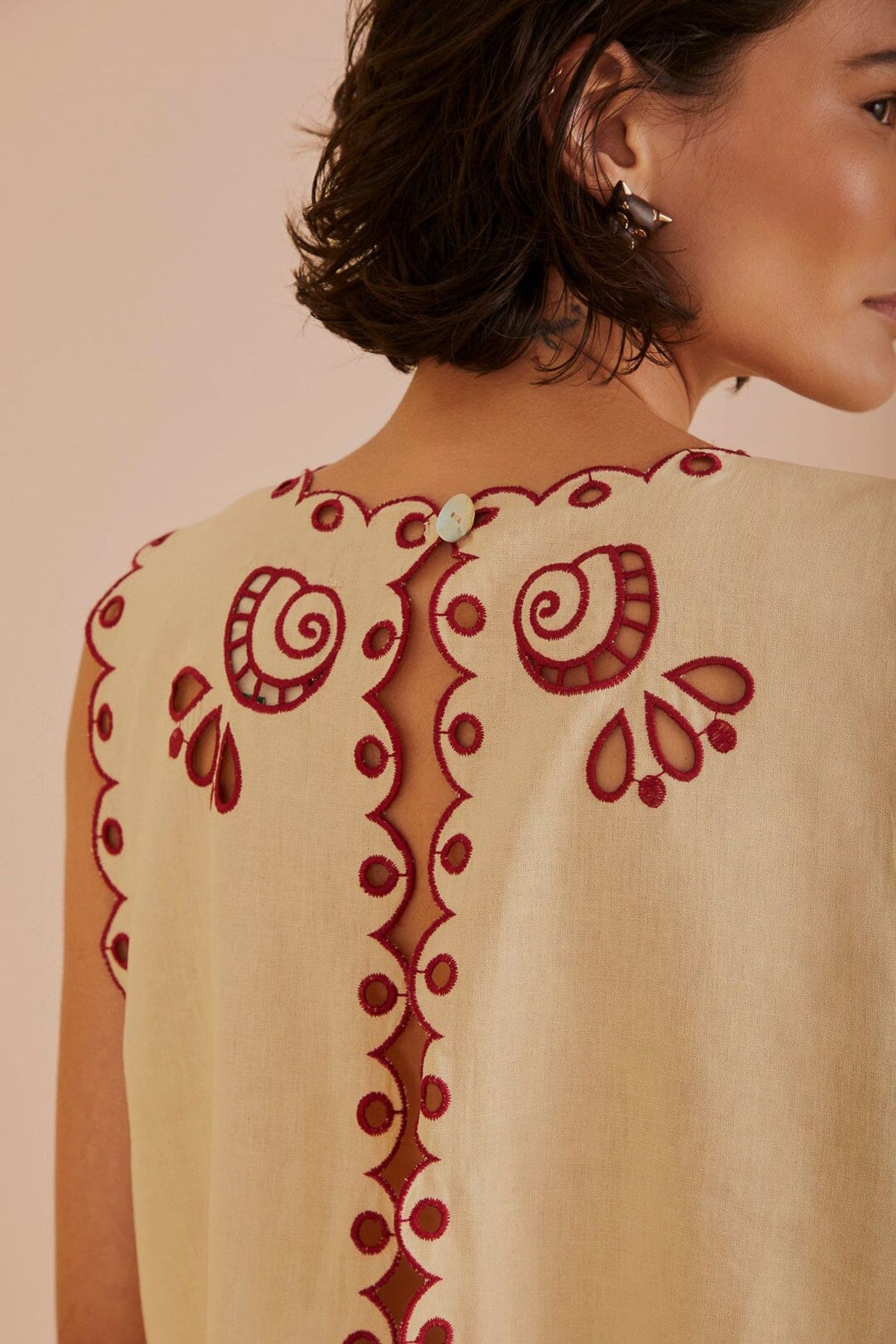 SAND RICHELIEU SLEEVELESS CROP TOP 5