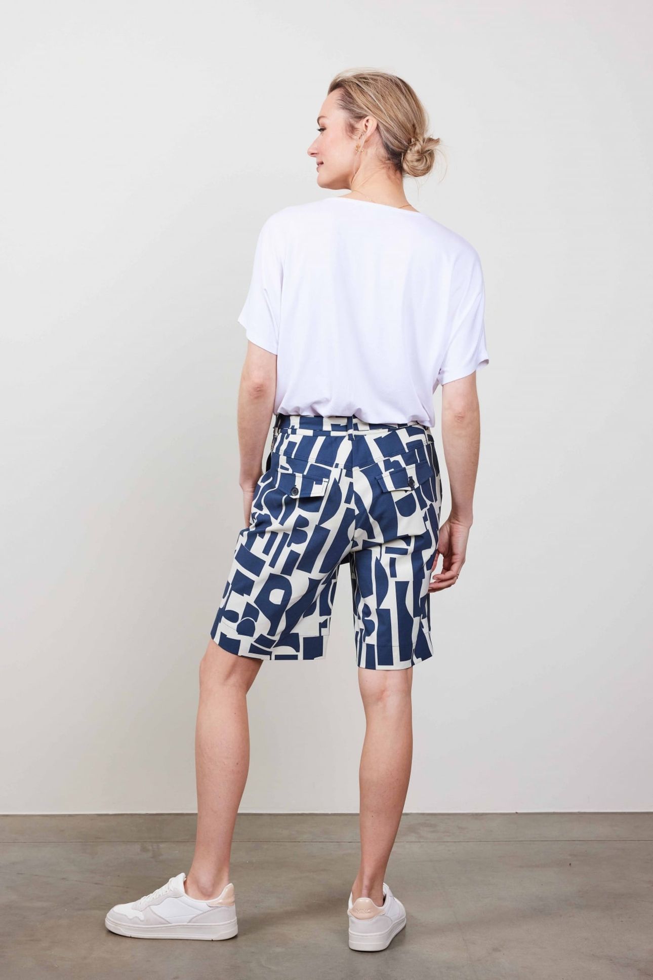 TRAVEL BERMUDA URBAN PRINT IN DARKBLUE WITH GALAXY PRINT 4