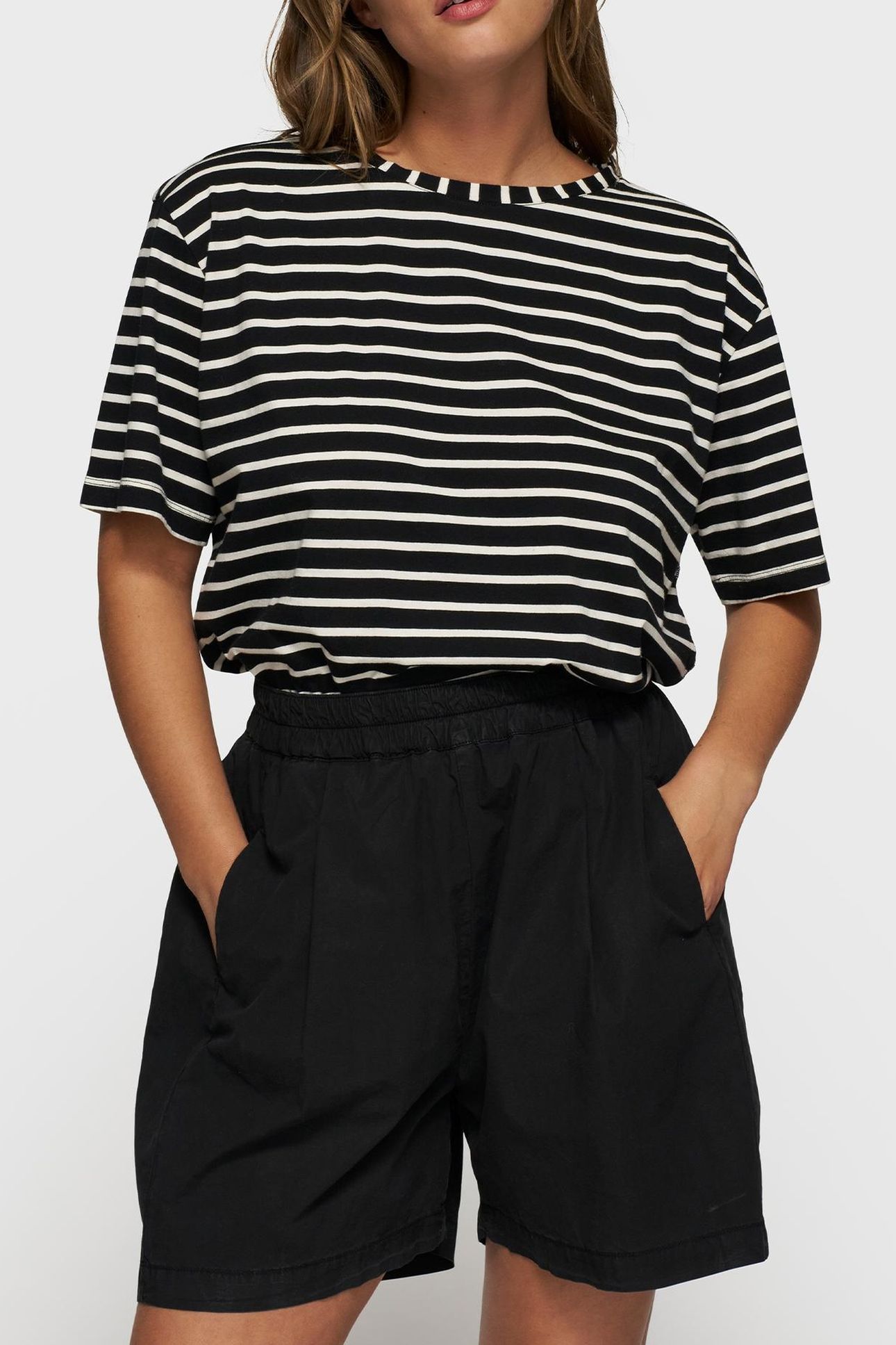 THE TEE STRIPES BLACK/WHITE 2