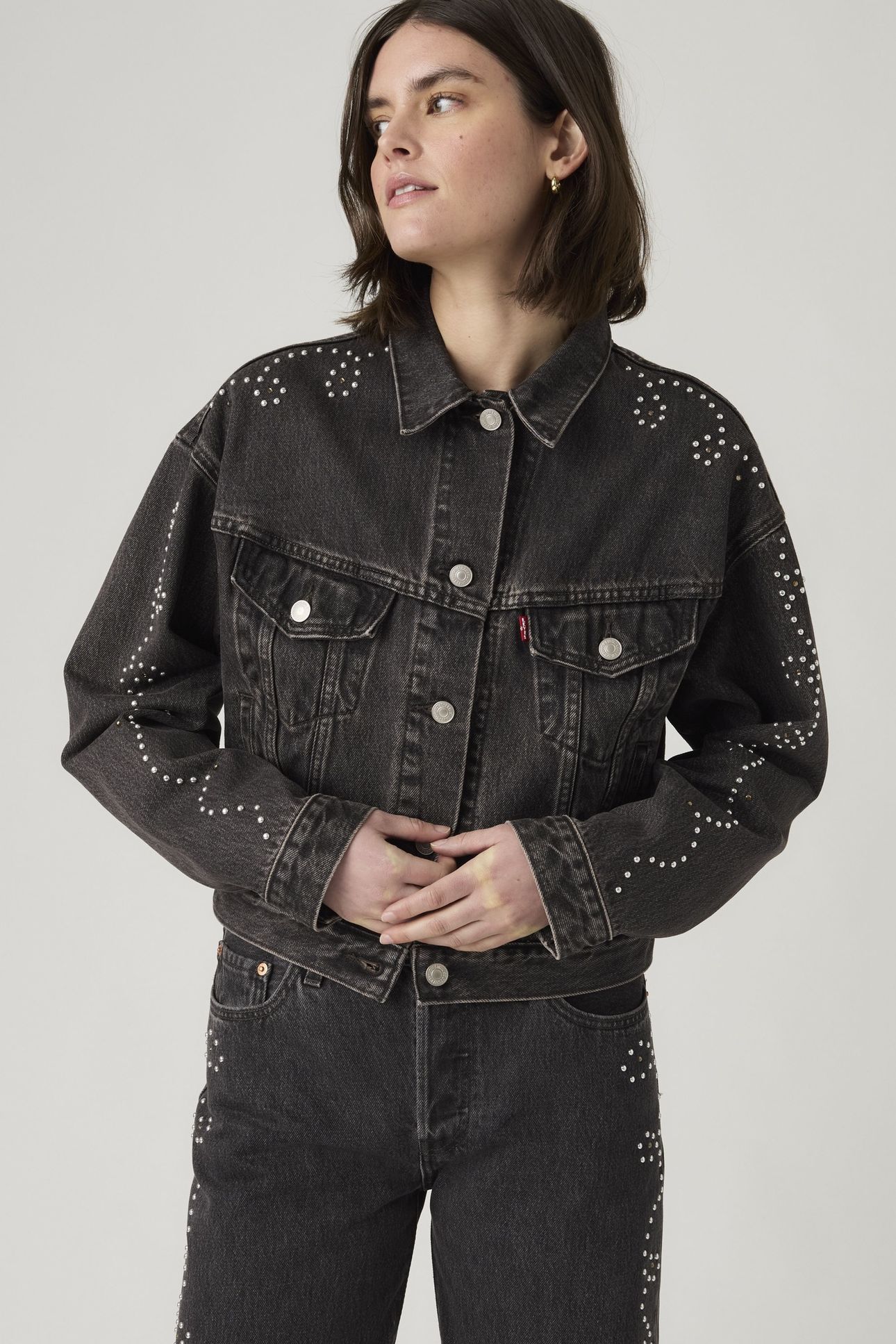 SHRUNKEN 90S NO PLEAT BEJEWELED TRUCKER 2