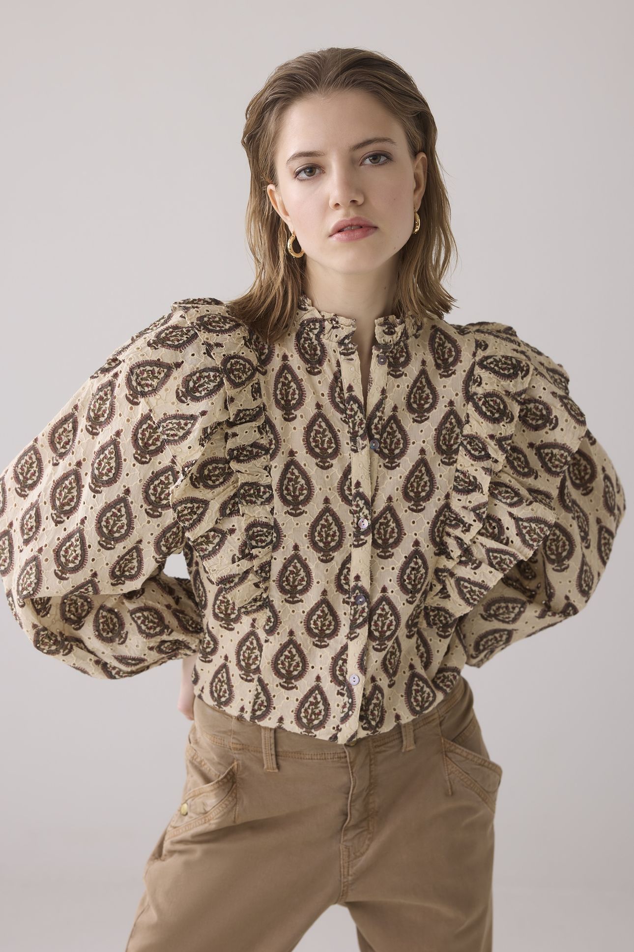 LONGSLEEVE BLOUSE PRINT BRODERY PEBBLE BEIGE 2
