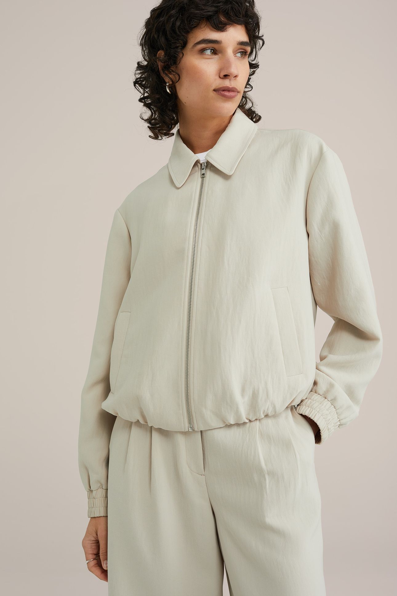 BOMBER BEIGE 1