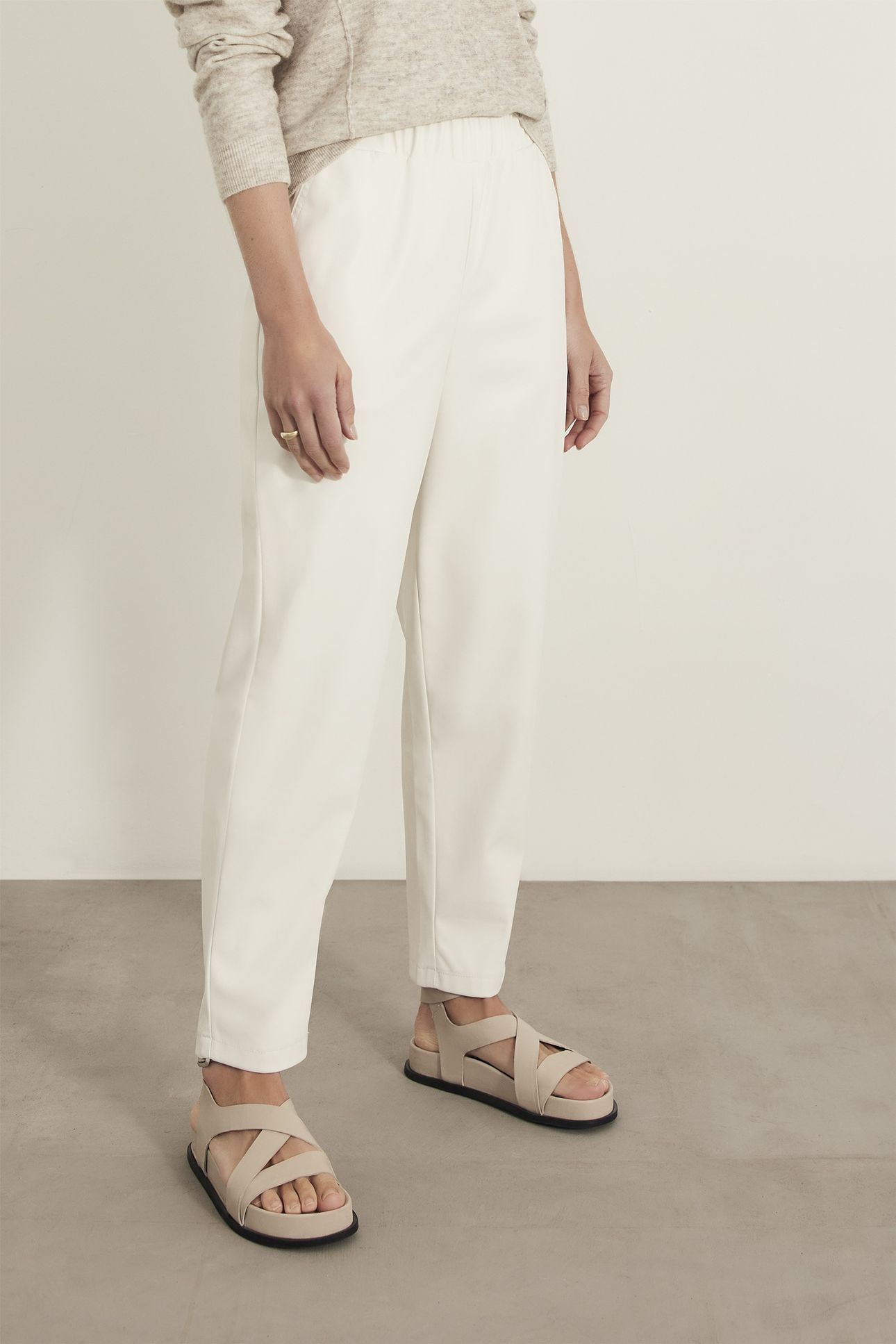 SALLY PANTS OFF WHITE 4