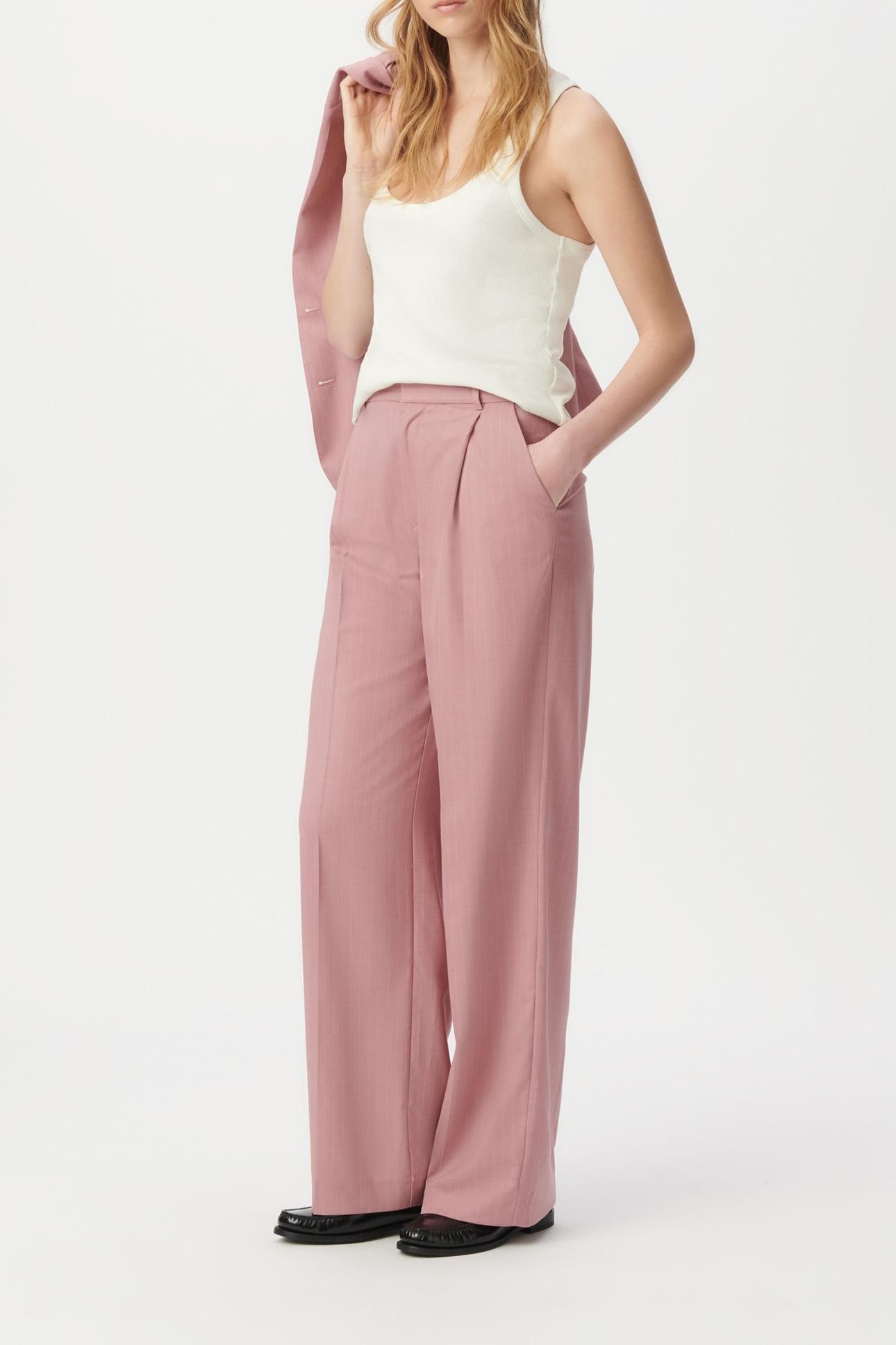 PINK SUIT JACKET 2