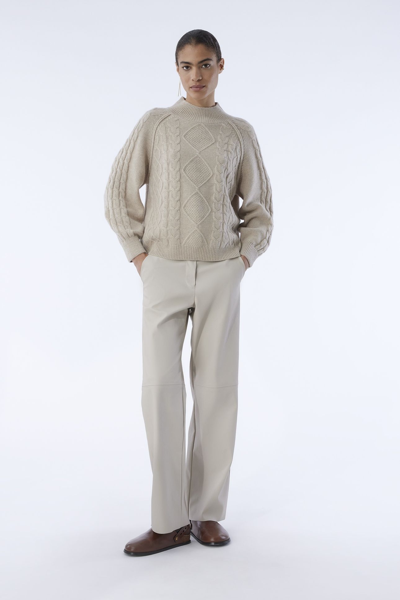 NAOMI PANTS GREIGE 5