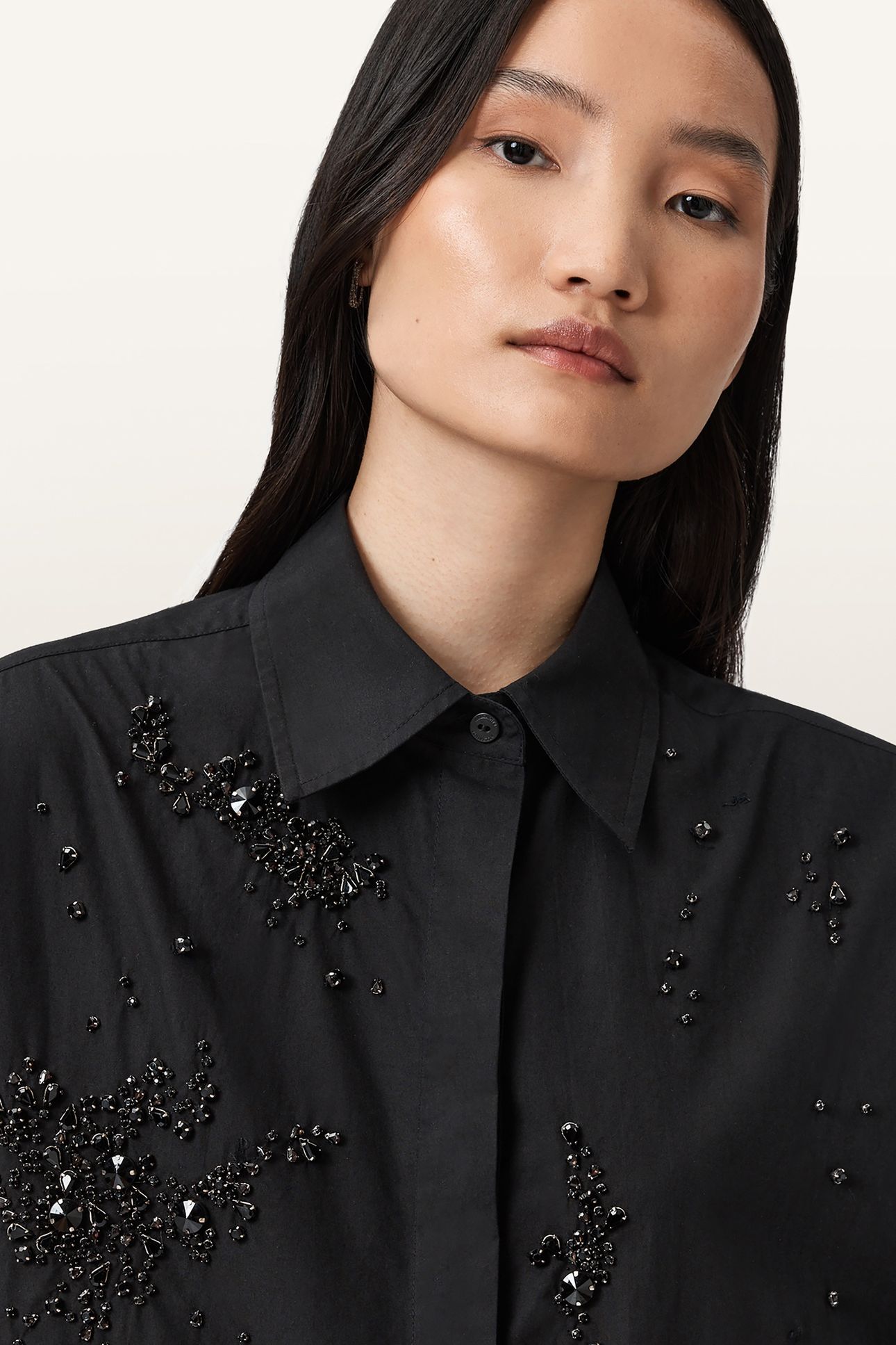 GEMI EMB SHIRT BLACK 7