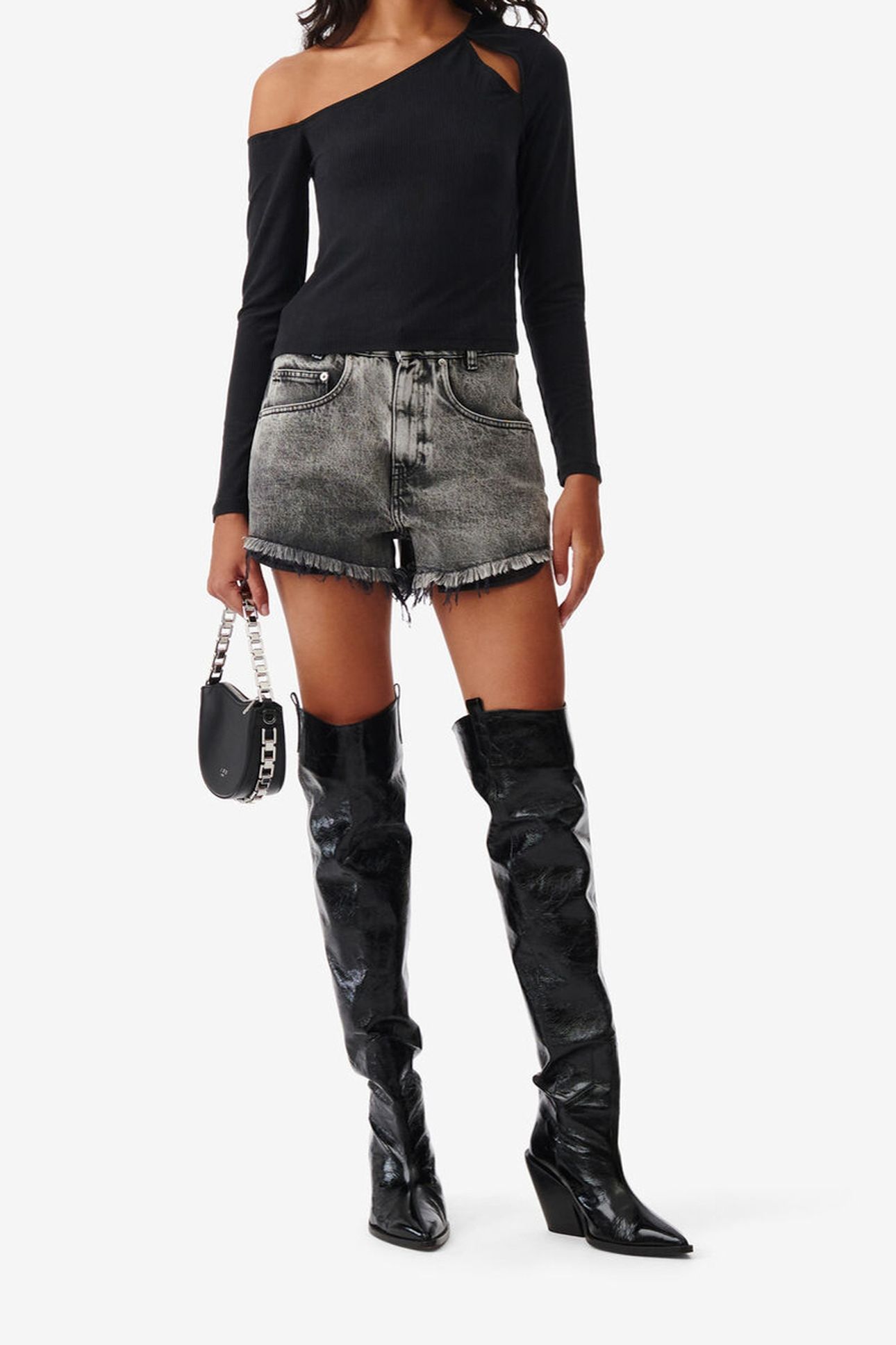 BELEM SHORT SNOW BLACK 1