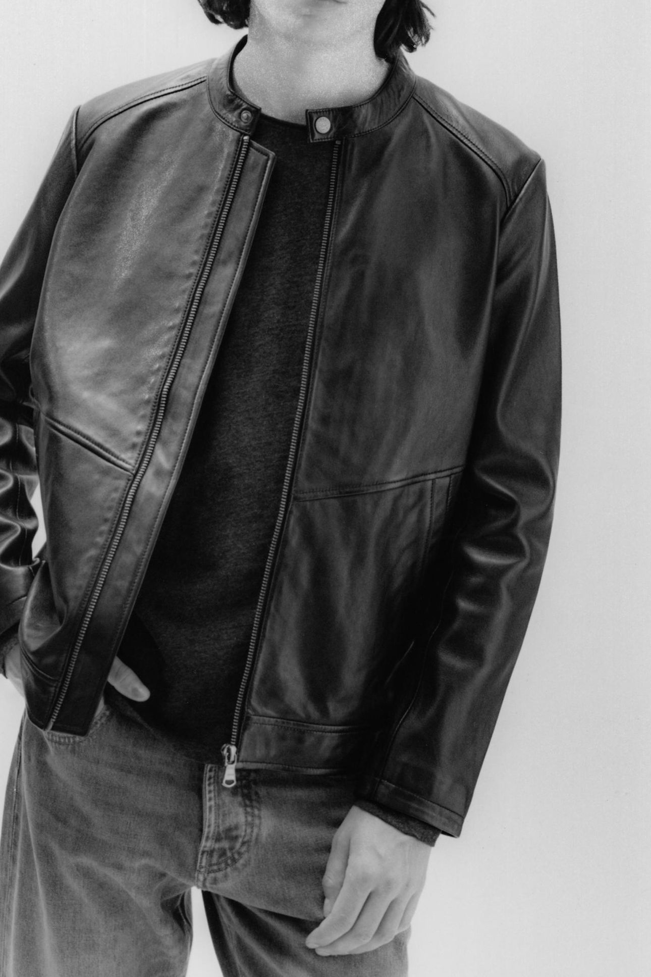 BLACK LEATHER JACKET 5