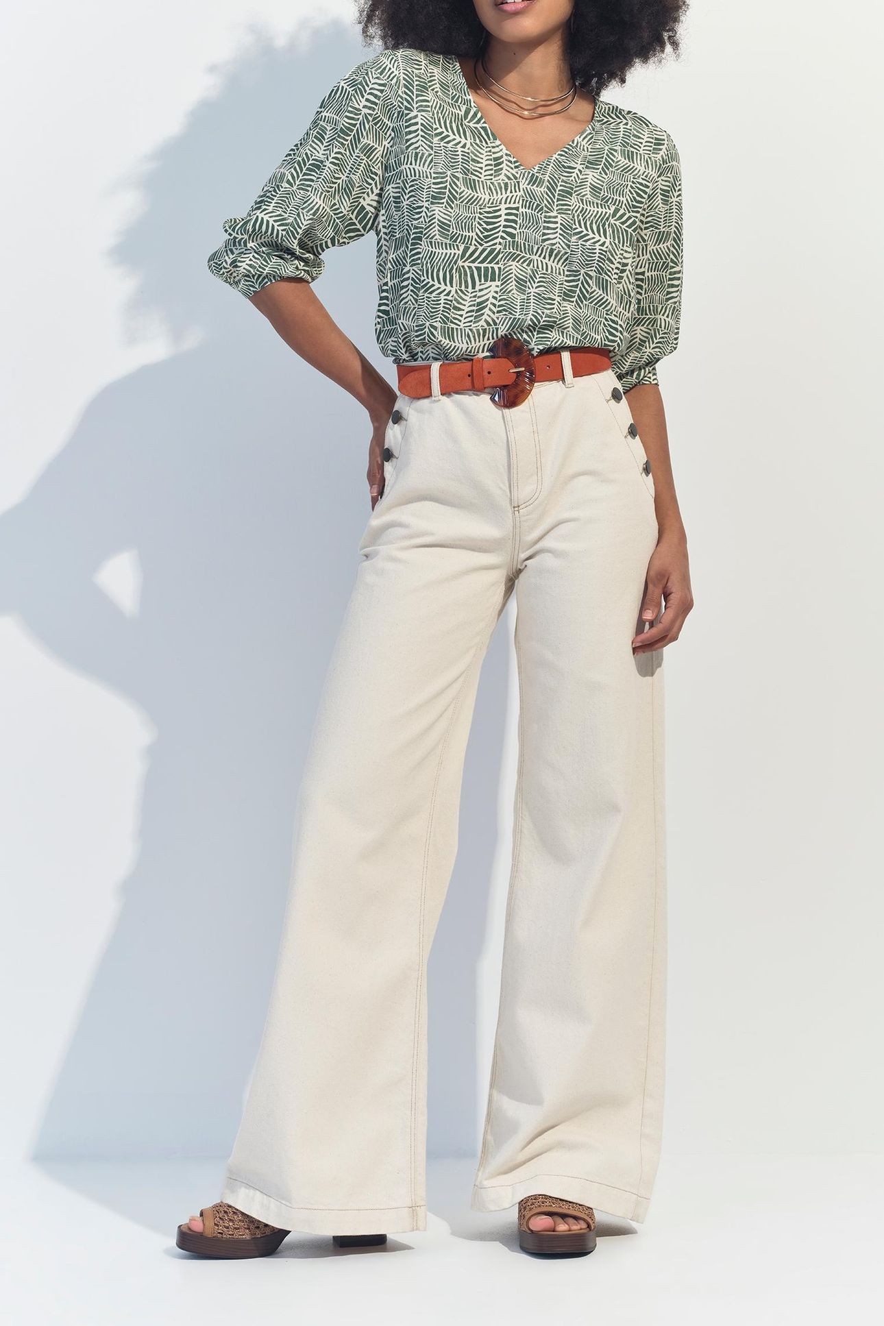 CASSIA - GREEN BLOUSE WITH TROPICAL CHIC PRINT 2