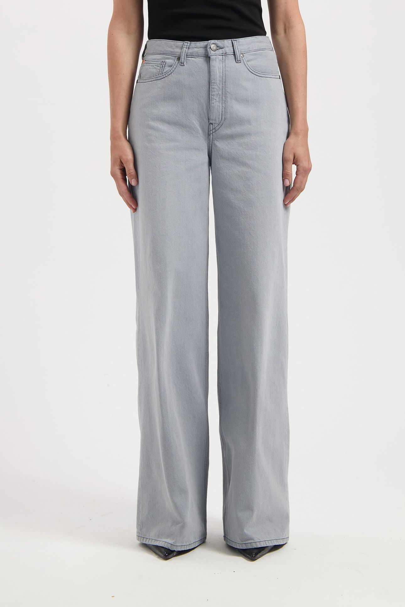 SARA HIGH LOOSE LIGHT GREY 1