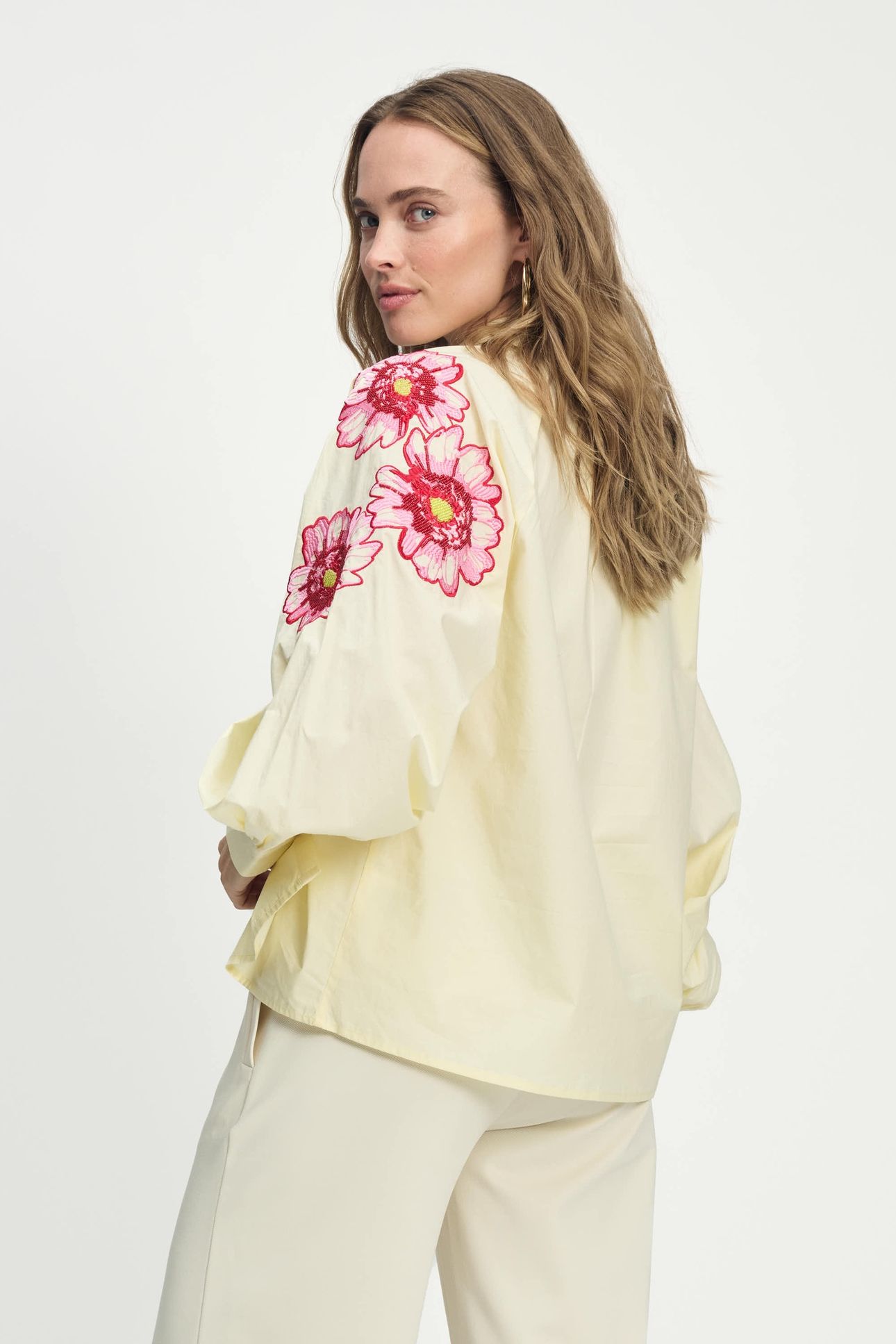 BLOUSE - LEXI BOUQUET CREAM WHITE 2
