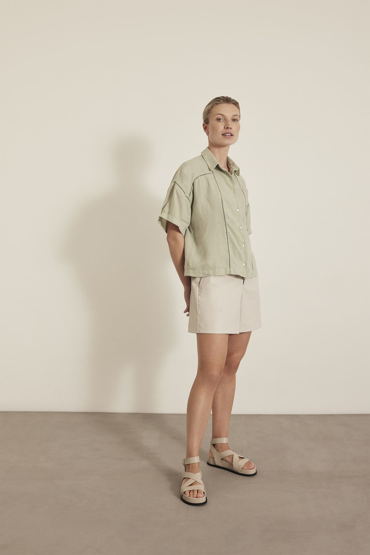 ALOIS SHORTS GREIGE 1