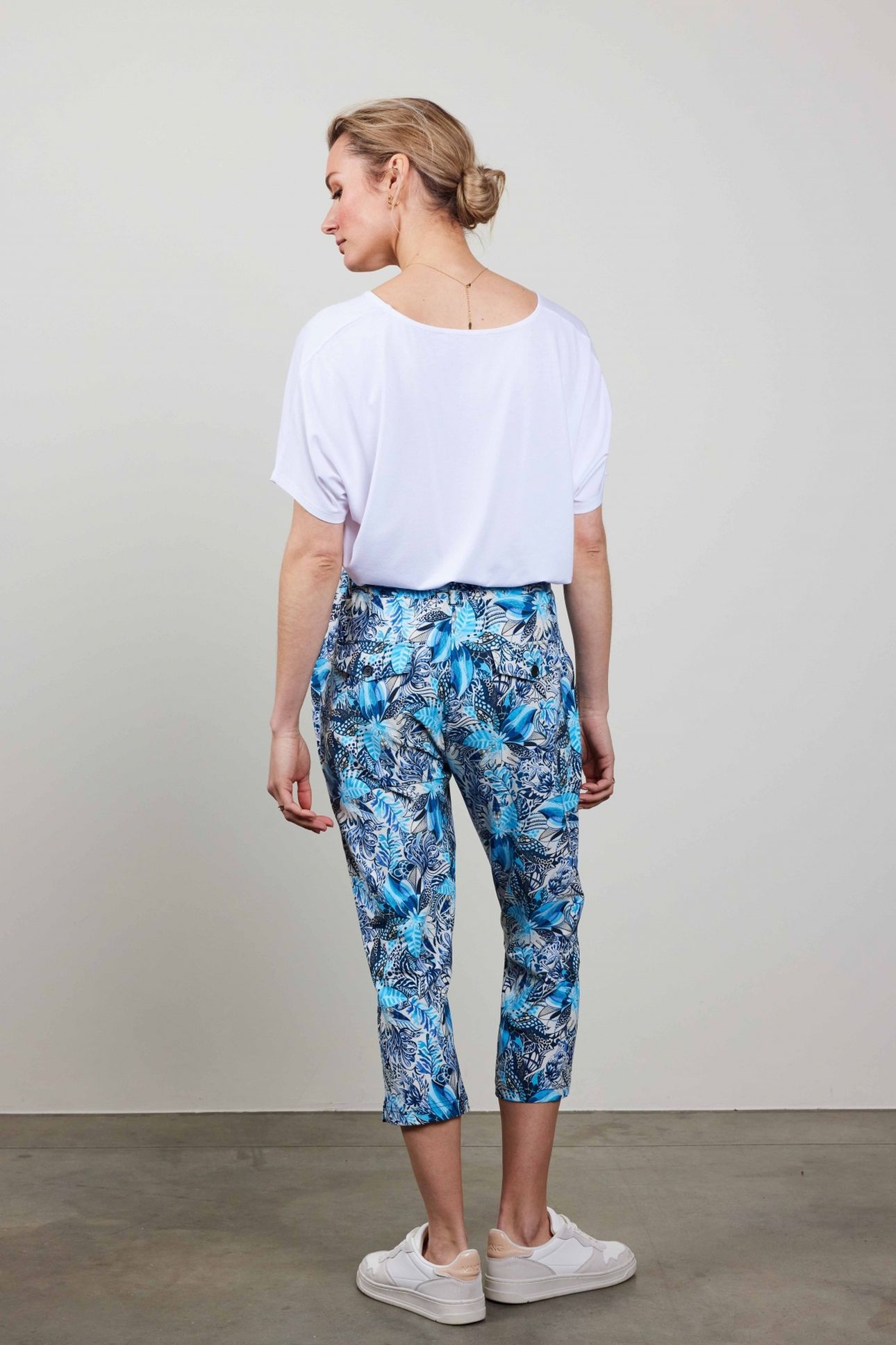 TRAVEL CAPRI JOURNAL IN OFFWHITE WITH BLUE AZUR FASHION PRIN 3
