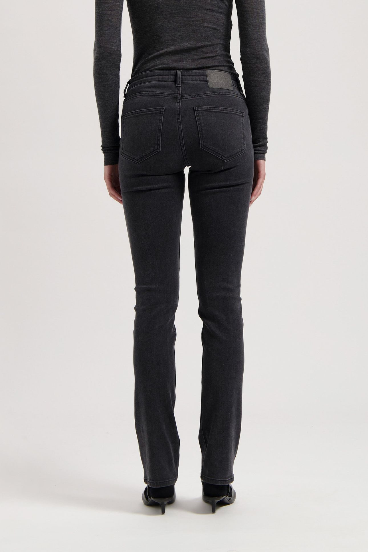 FAYE LOW SLIM STONE BLACK 7