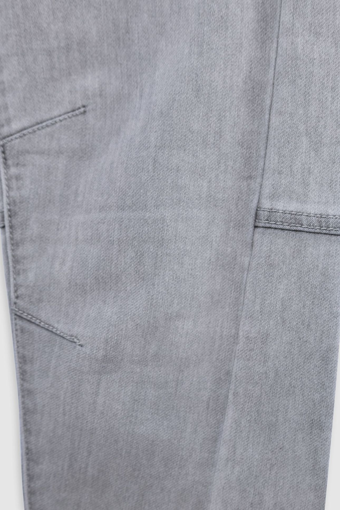 BOY'S GREY CUT-OFF KNEE JOGGER JEANS 4