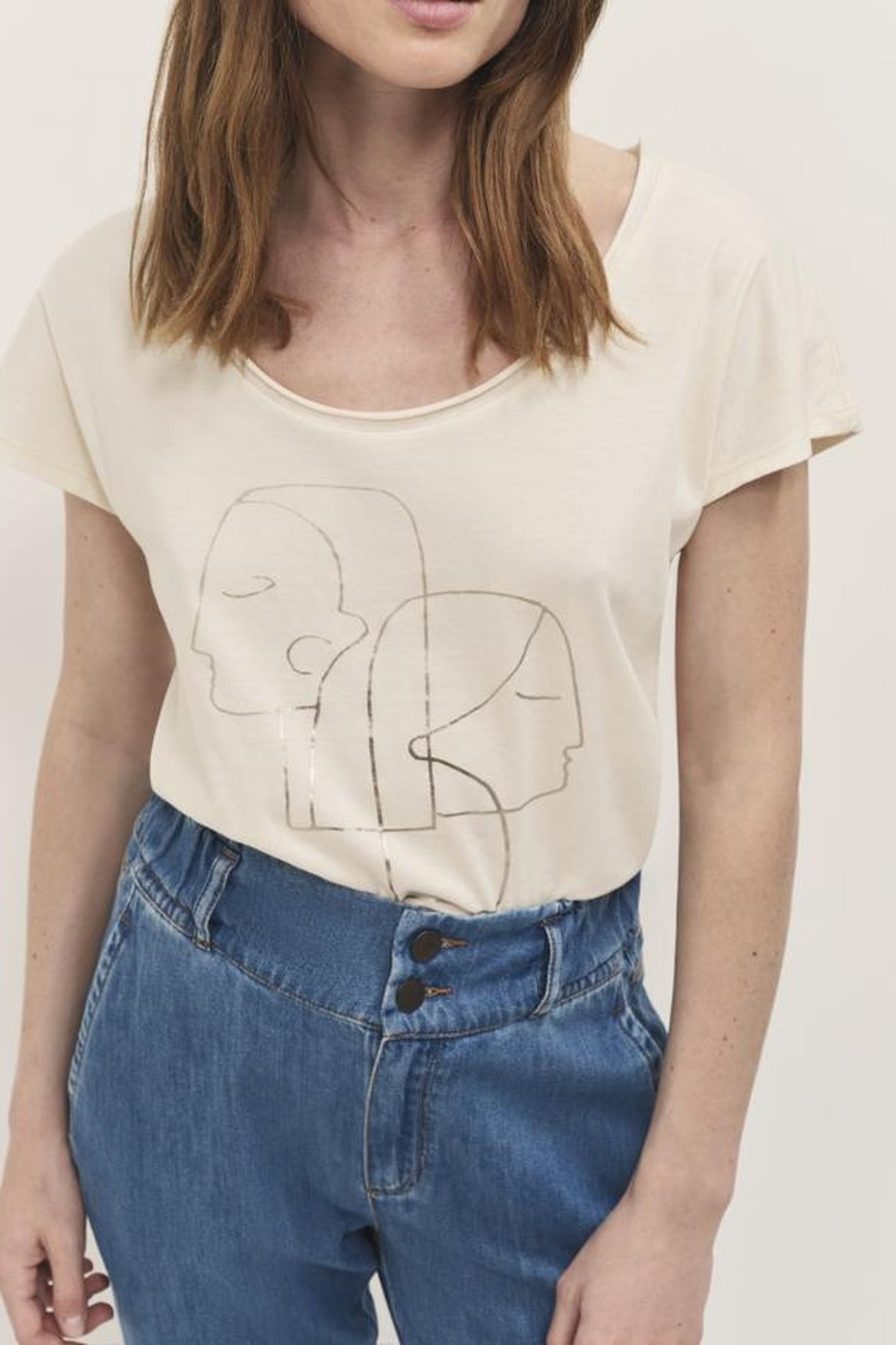 MALIA - ECRU VISUAL DANCERS COPPER FOIL T-SHIRT 4