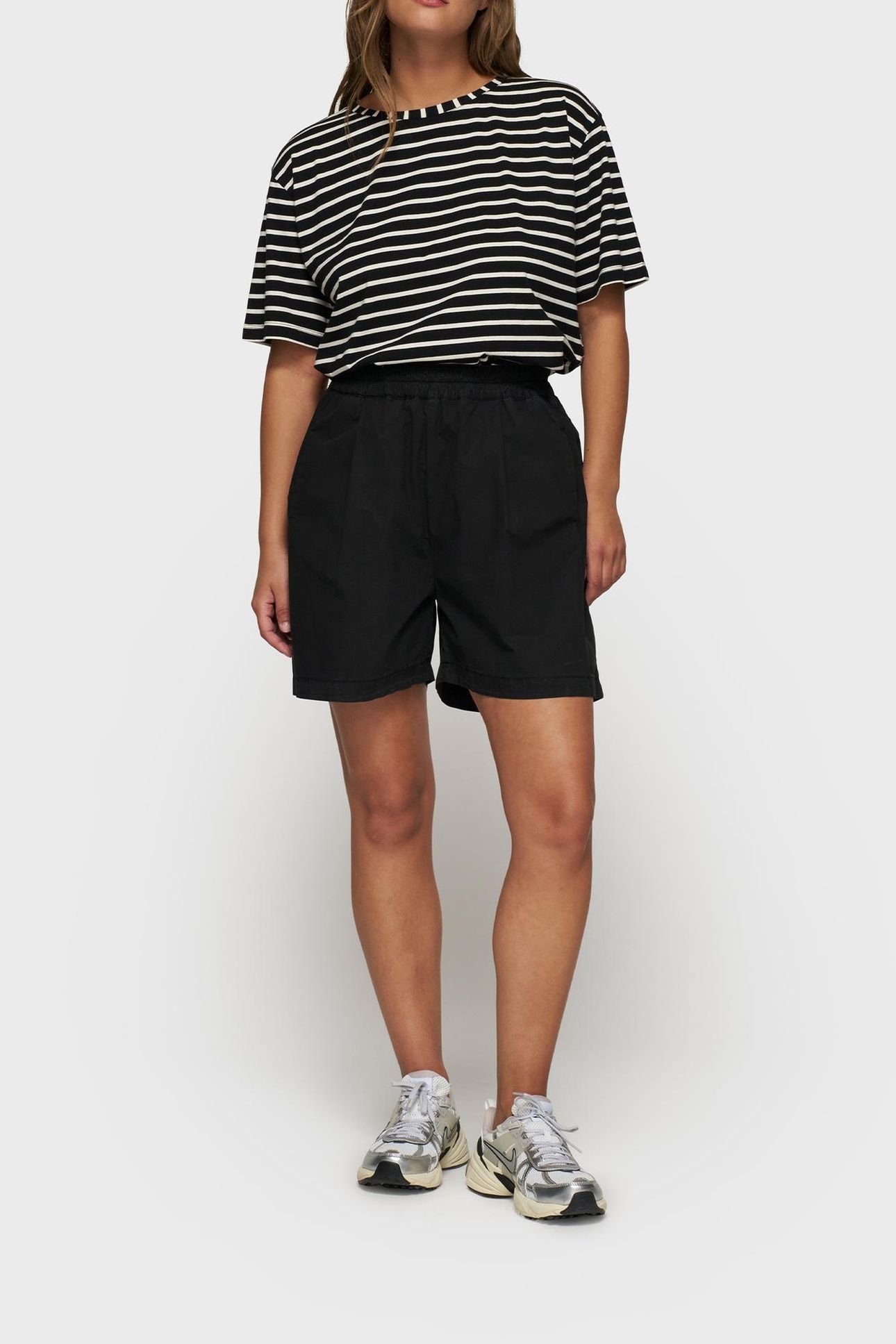 THE TEE STRIPES BLACK/WHITE 1