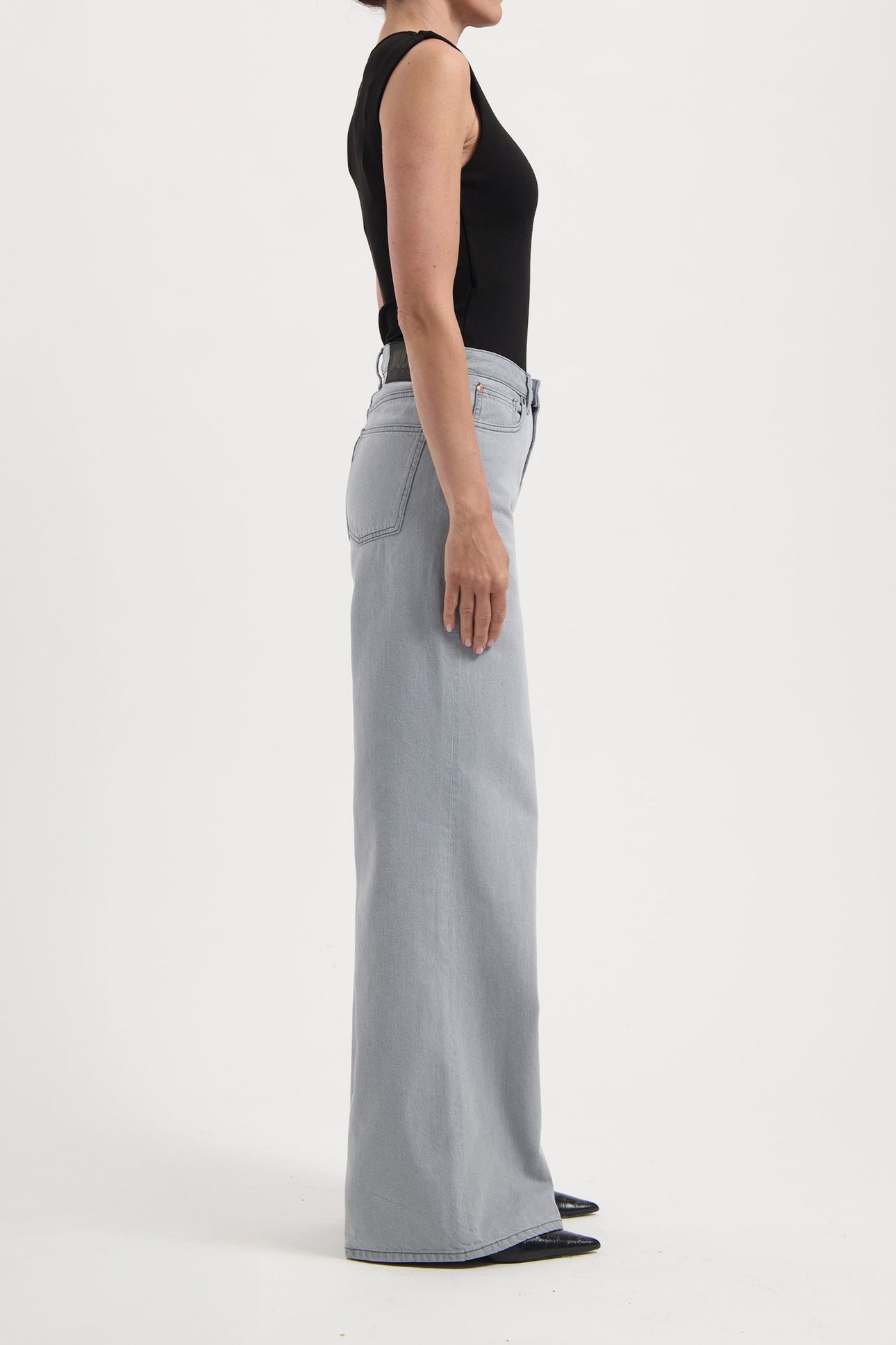 SARA HIGH LOOSE LIGHT GREY 6