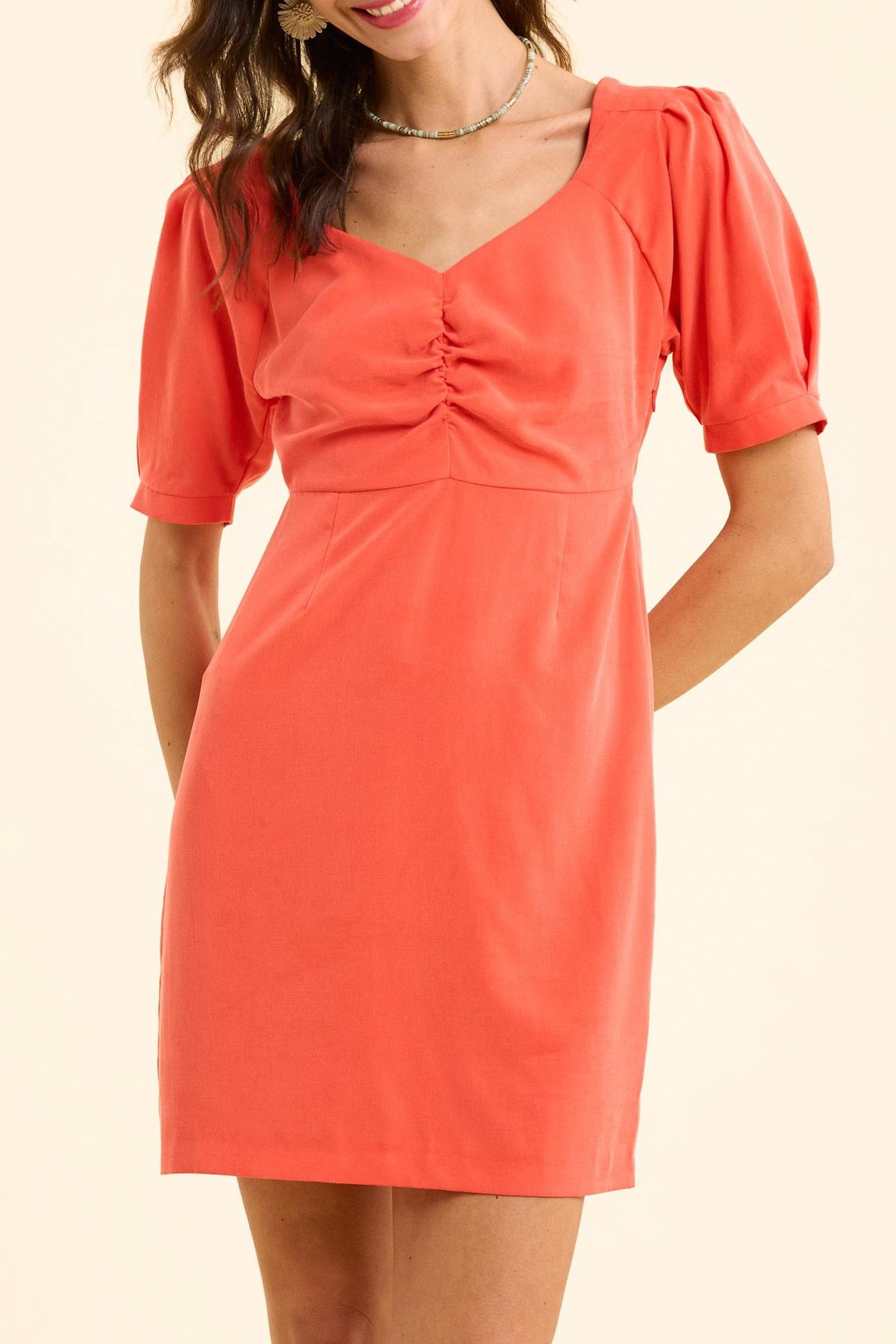 RED SHORT DRESS WITH HEART NECKLINE CURRANT 1