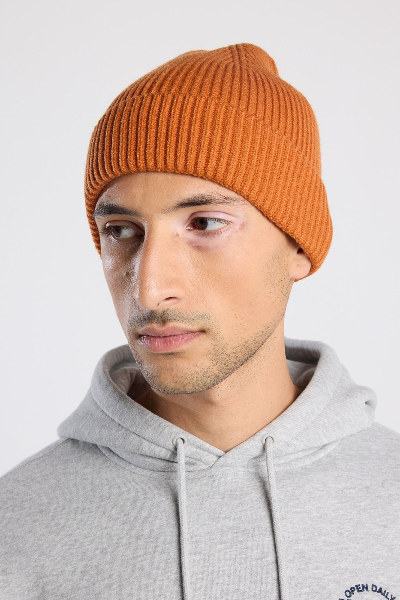 OLIVER DARK ORANGE 4