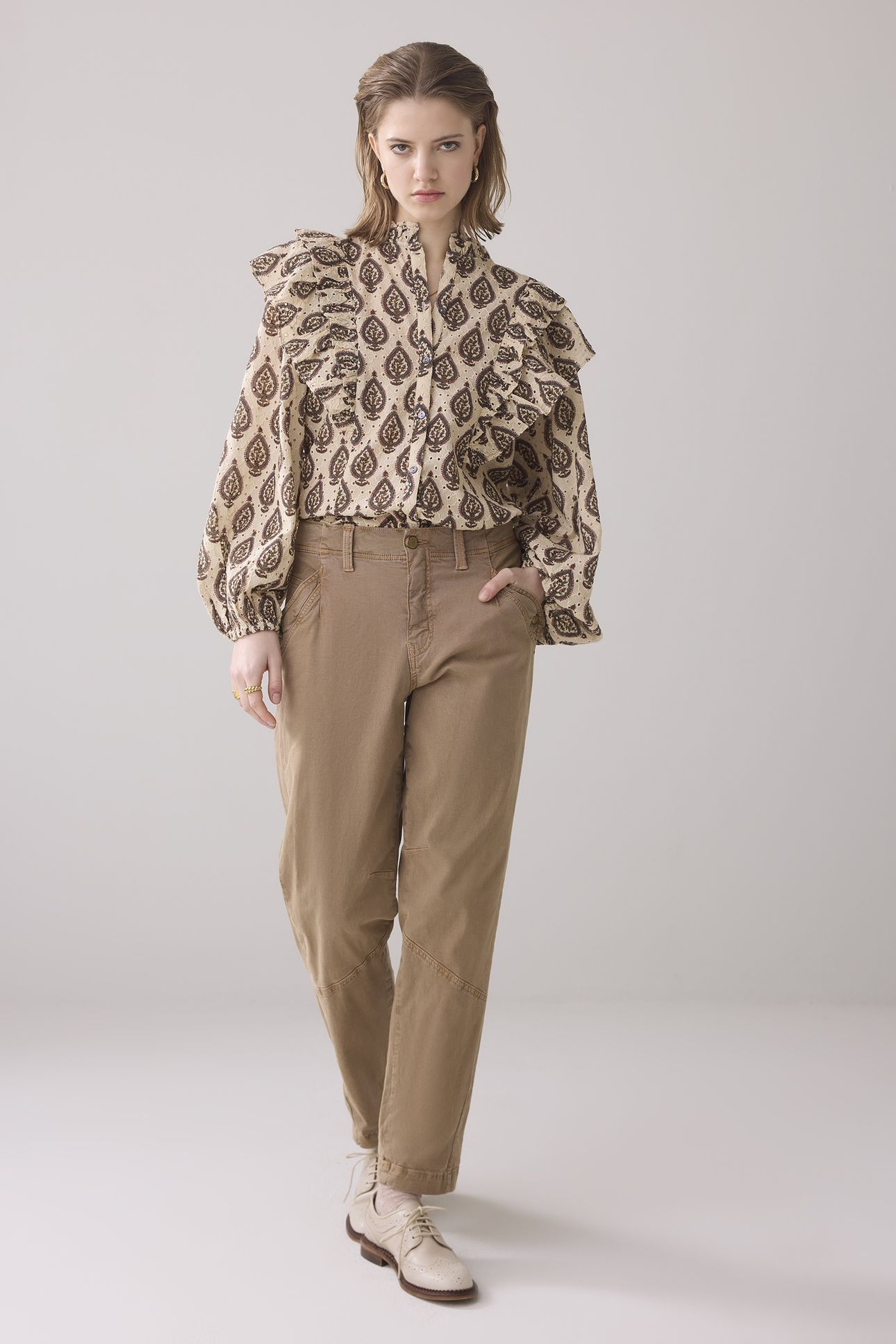 LONGSLEEVE BLOUSE PRINT BRODERY PEBBLE BEIGE 1