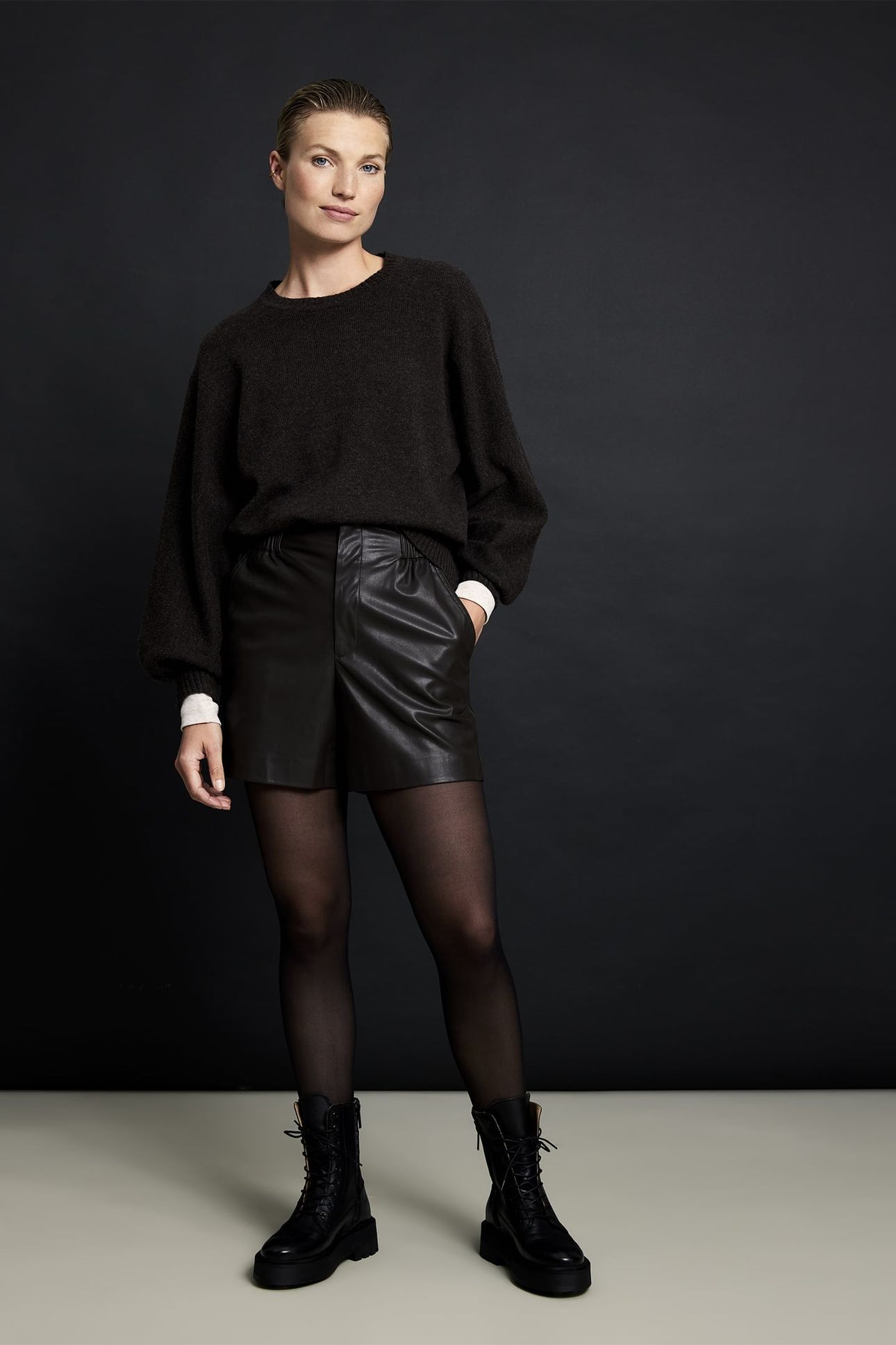ALOIS SHORTS BLACK 1