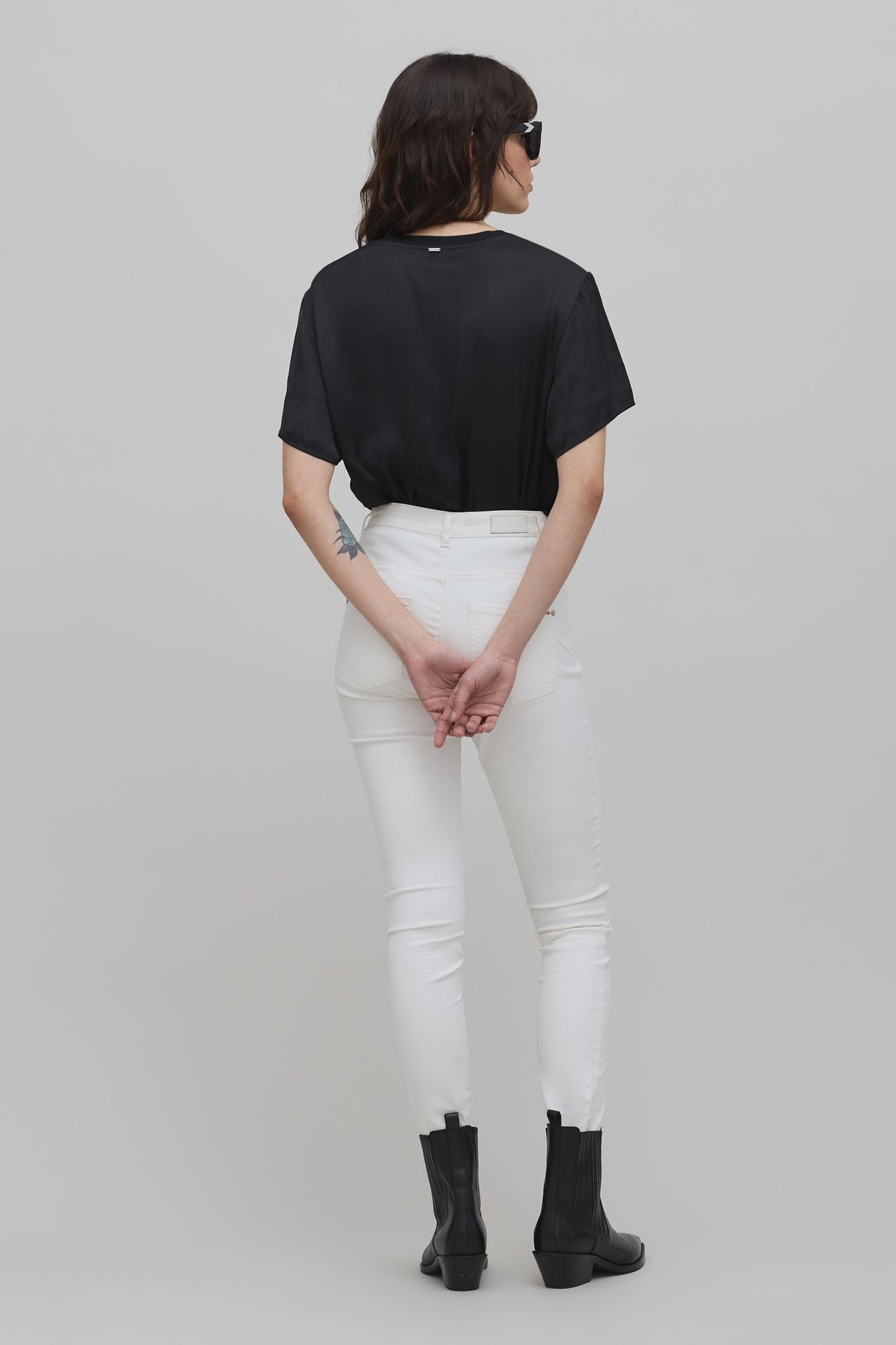 BLACK RECYCLED POLYESTER SEQUIN EMBROIDERED 5