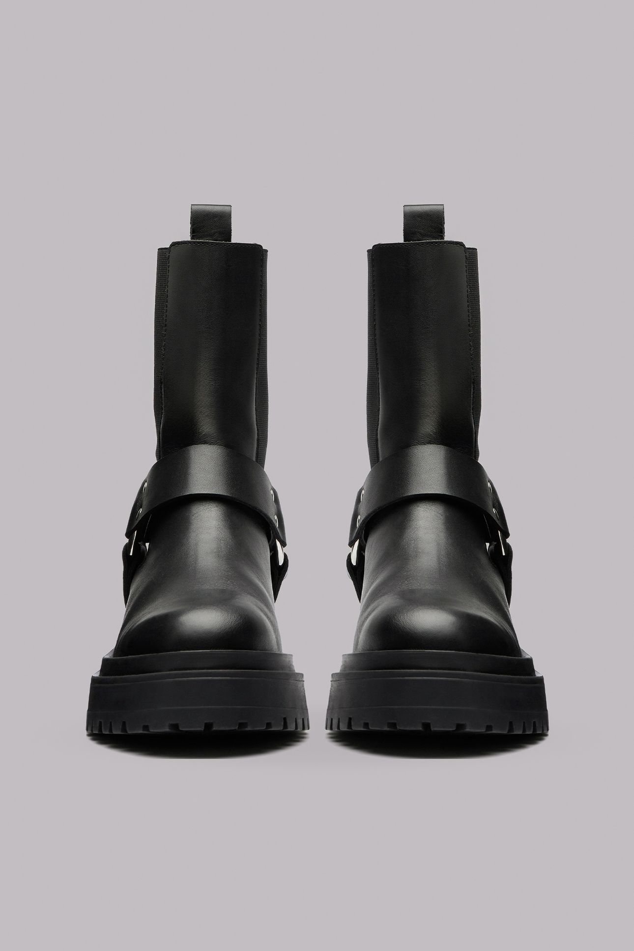 THE BLACK BIKER BOOTS 5