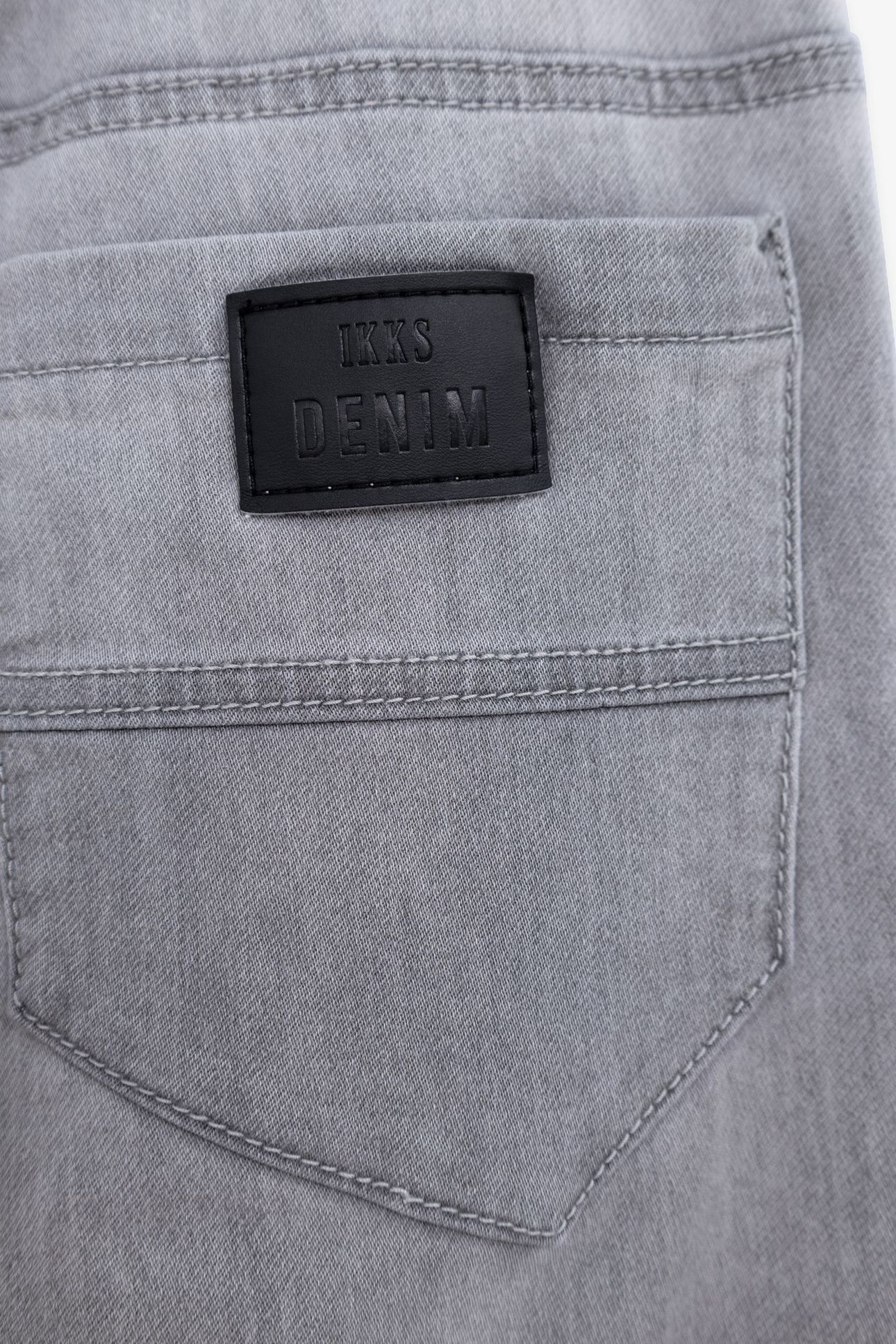 BOY'S GREY CUT-OFF KNEE JOGGER JEANS 5