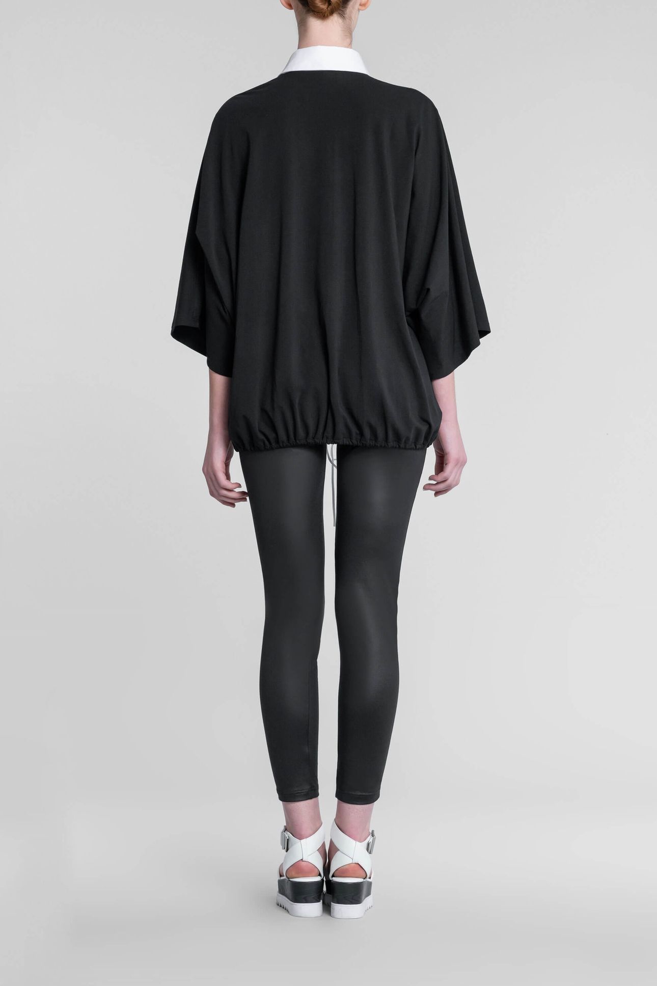 UVEA BLACK 2