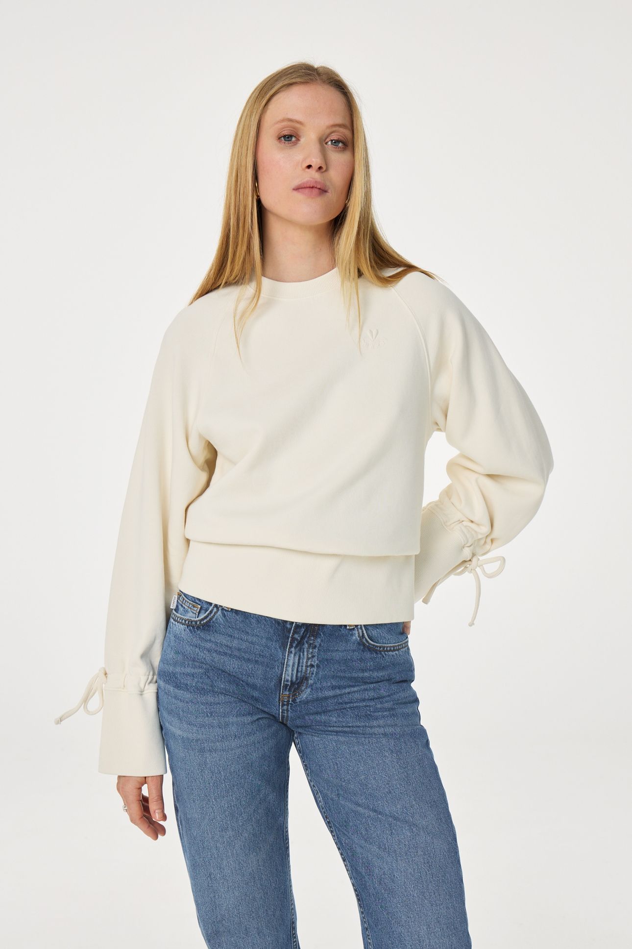 JANET SWEATER COSY WHITE 2
