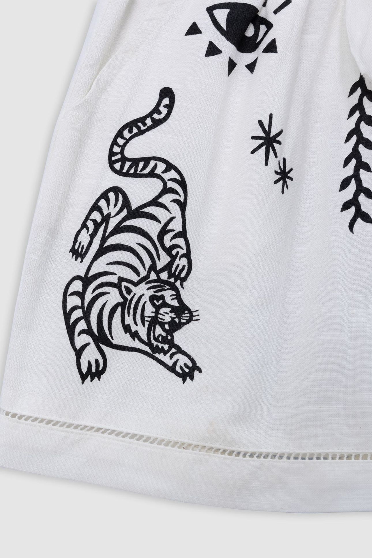 WHITE MAXI PATTERNED SHORTS 4