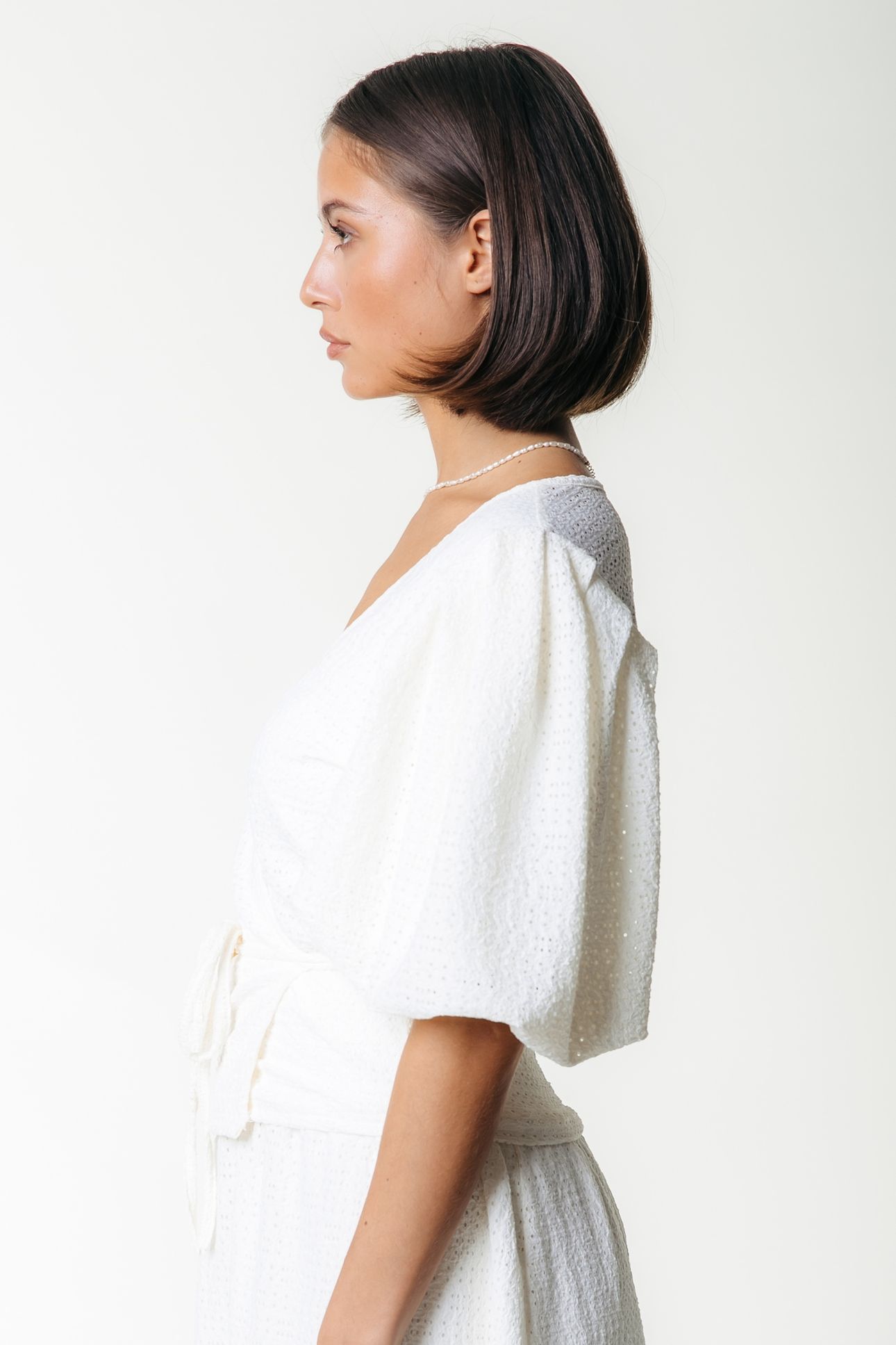 MILEY KNITTED STRUCTURE WRAP TOP OFF WHITE 3