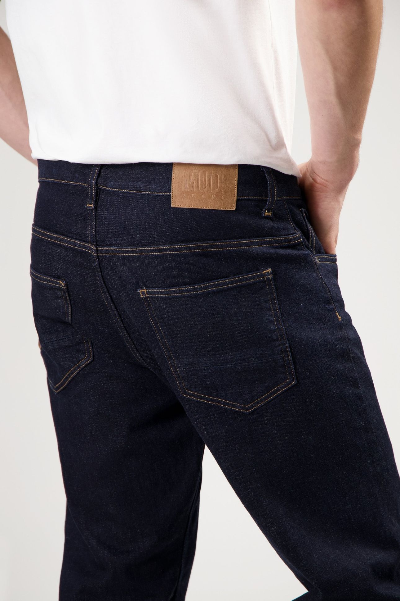 HANK MID TAPERED DIP DRY 4