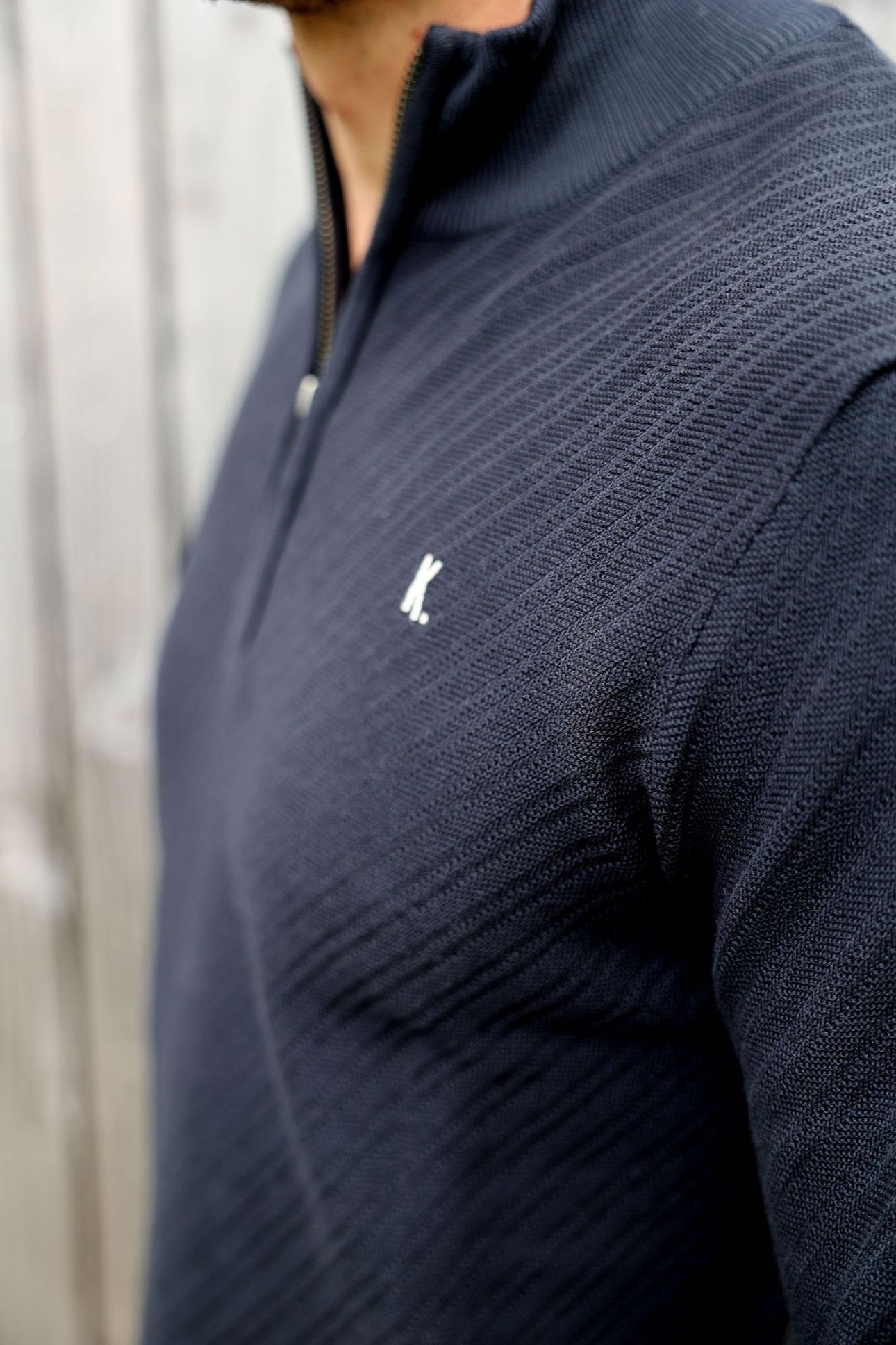 KN CROSSED ZIP DARK NAVY 4