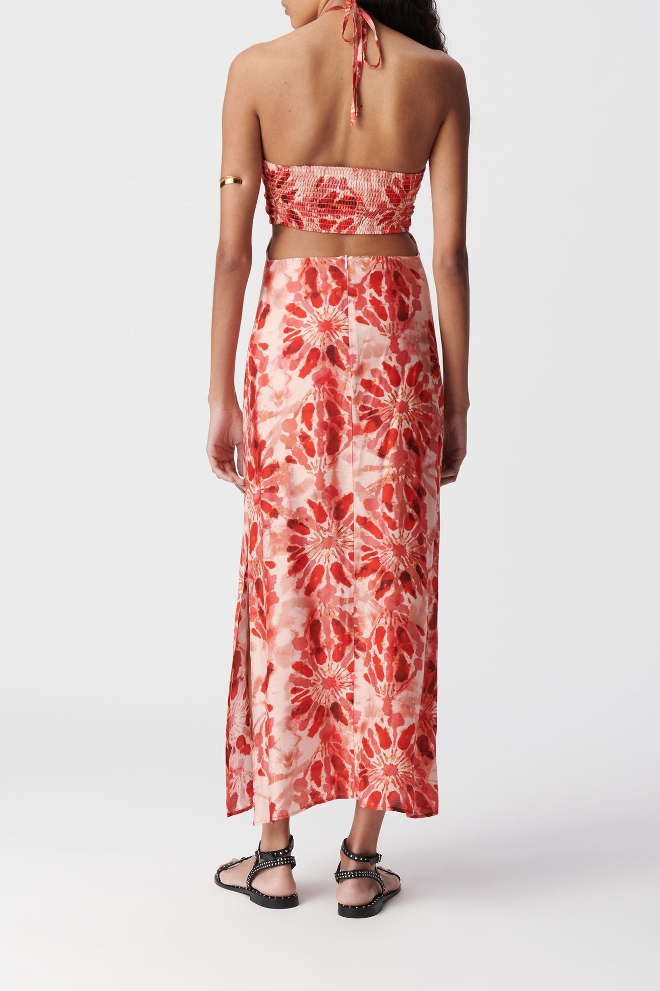 RED LONG DRESS WITH BATIK PRINT AND OPEN BACK 3