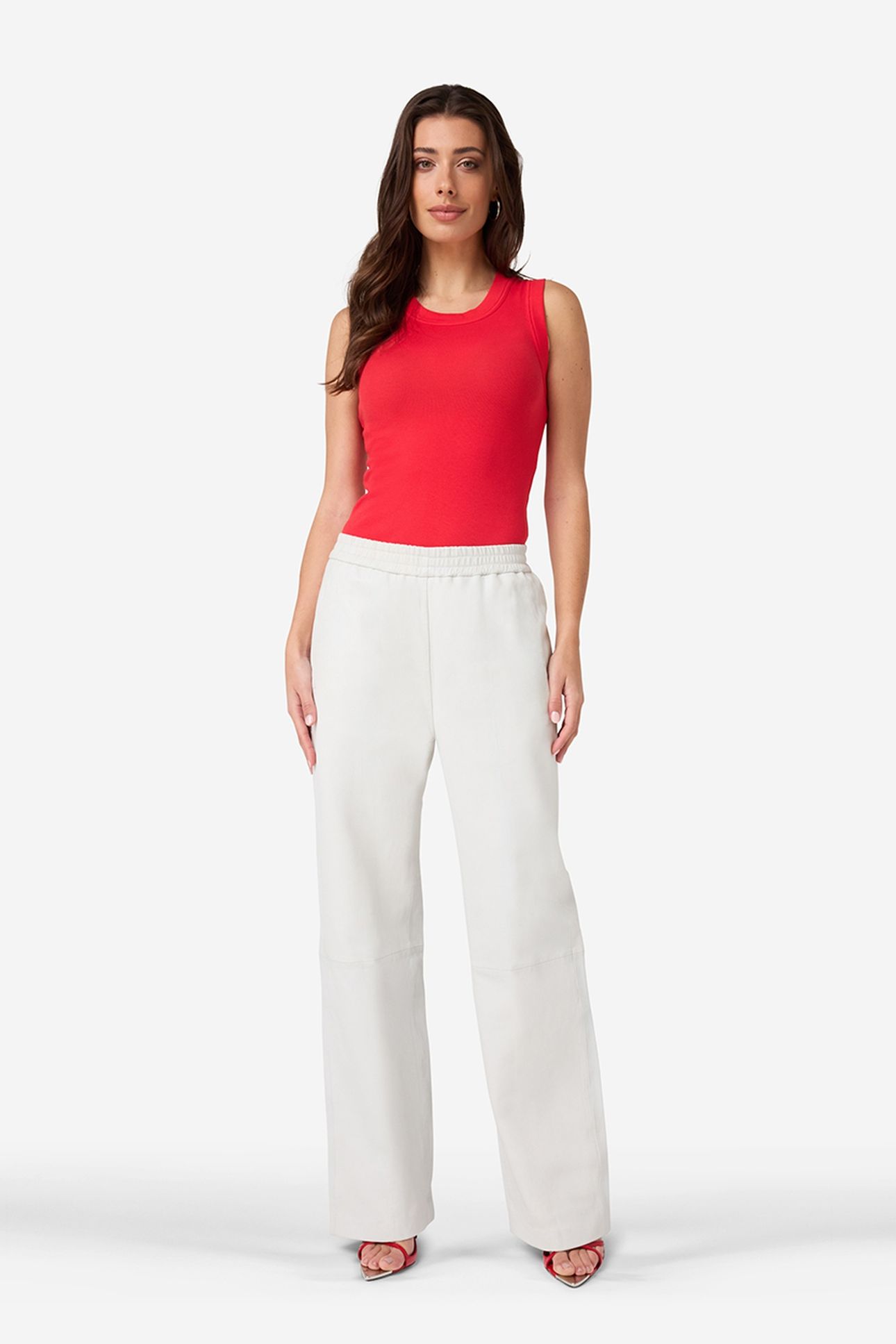 MILEY BOUNTY WHITE 2