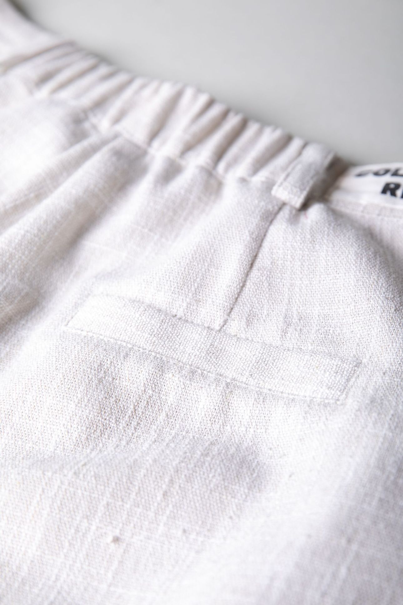 RUS STRUCTURE PINTUCK STRAIGHT PANTS BEIGE 5