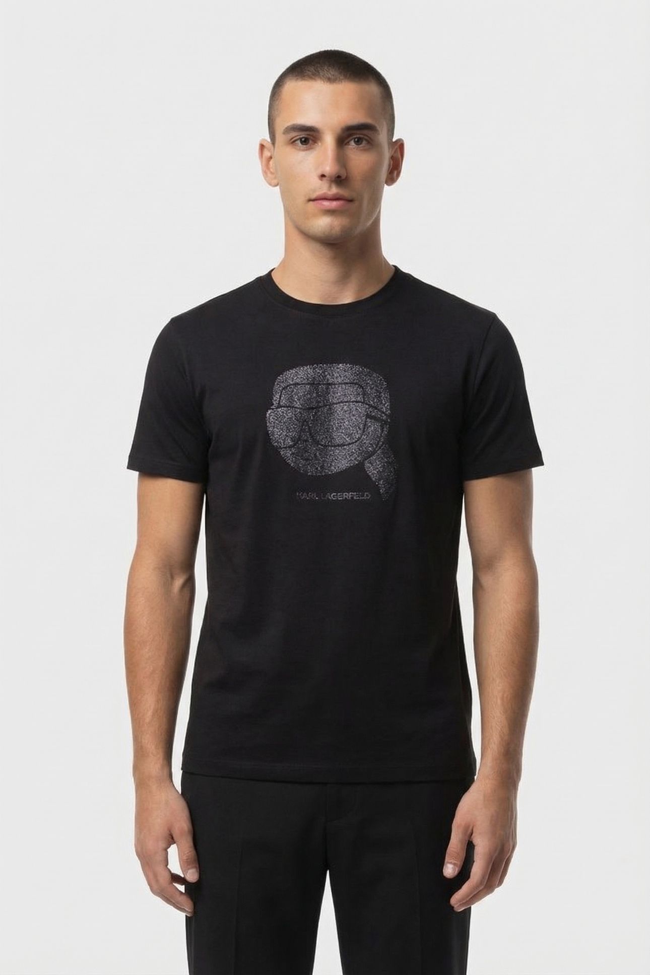 BLACK T-SHIRT CREWNECK 1