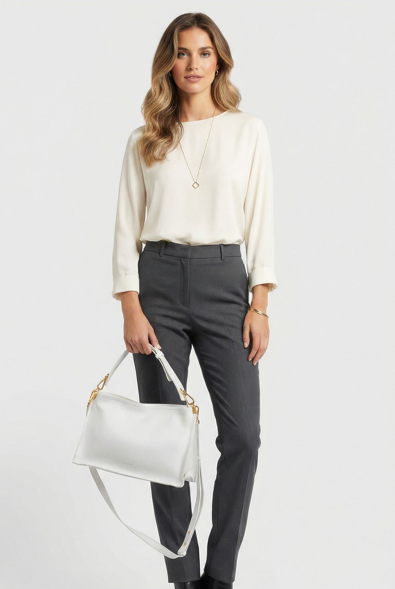 LEATHER SHOULDER BAG WITH STRAP IN WHITE 1