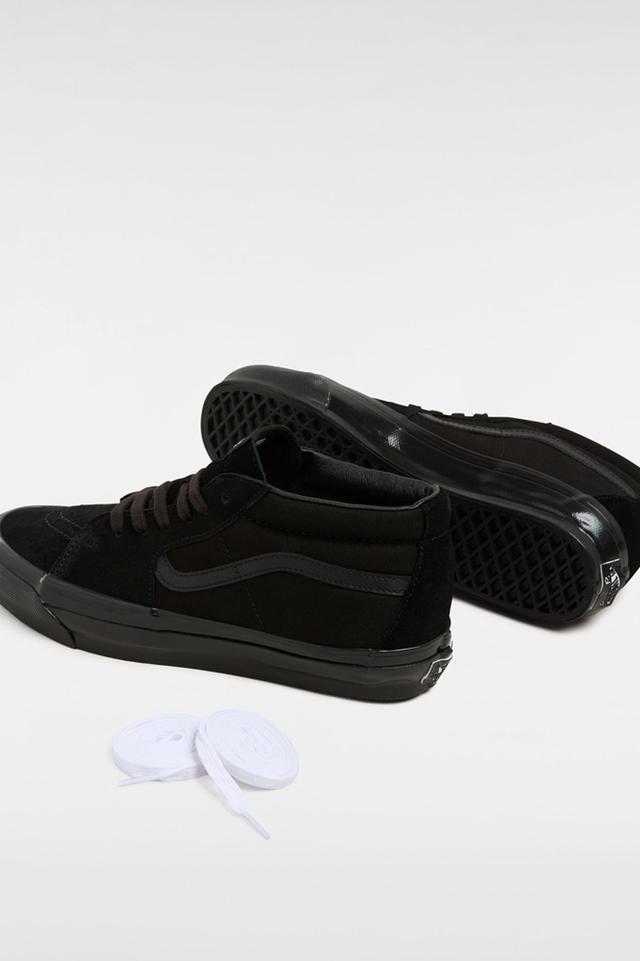 UNISEX SK8-MID REISSUE 83 BLACK 3