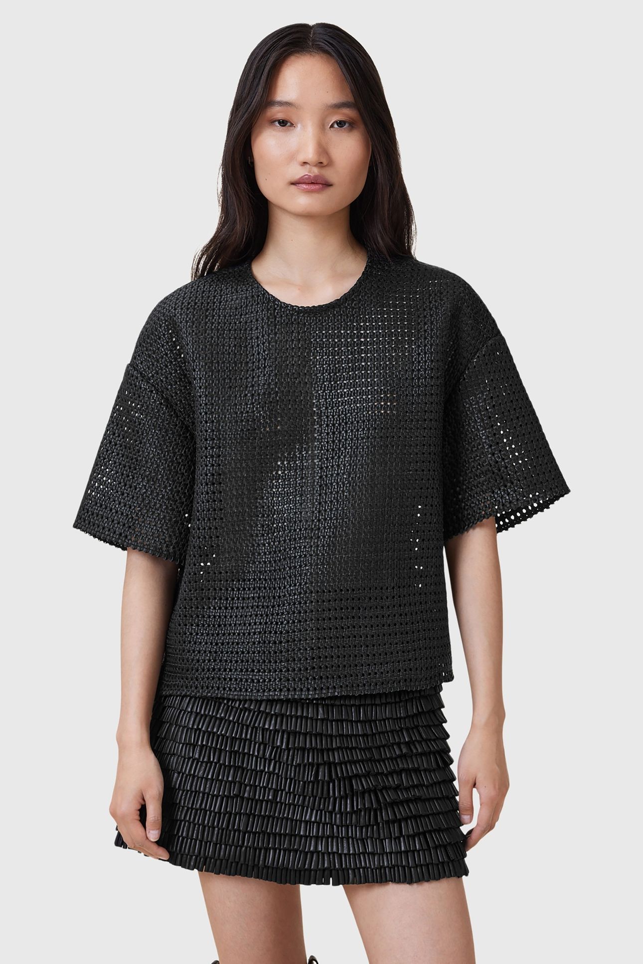 NESSA LEA TEE BLACK 3